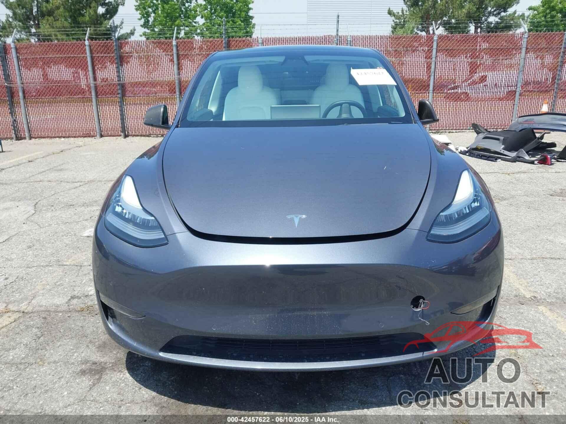 TESLA MODEL Y 2022 - 7SAYGAEE2NF358401