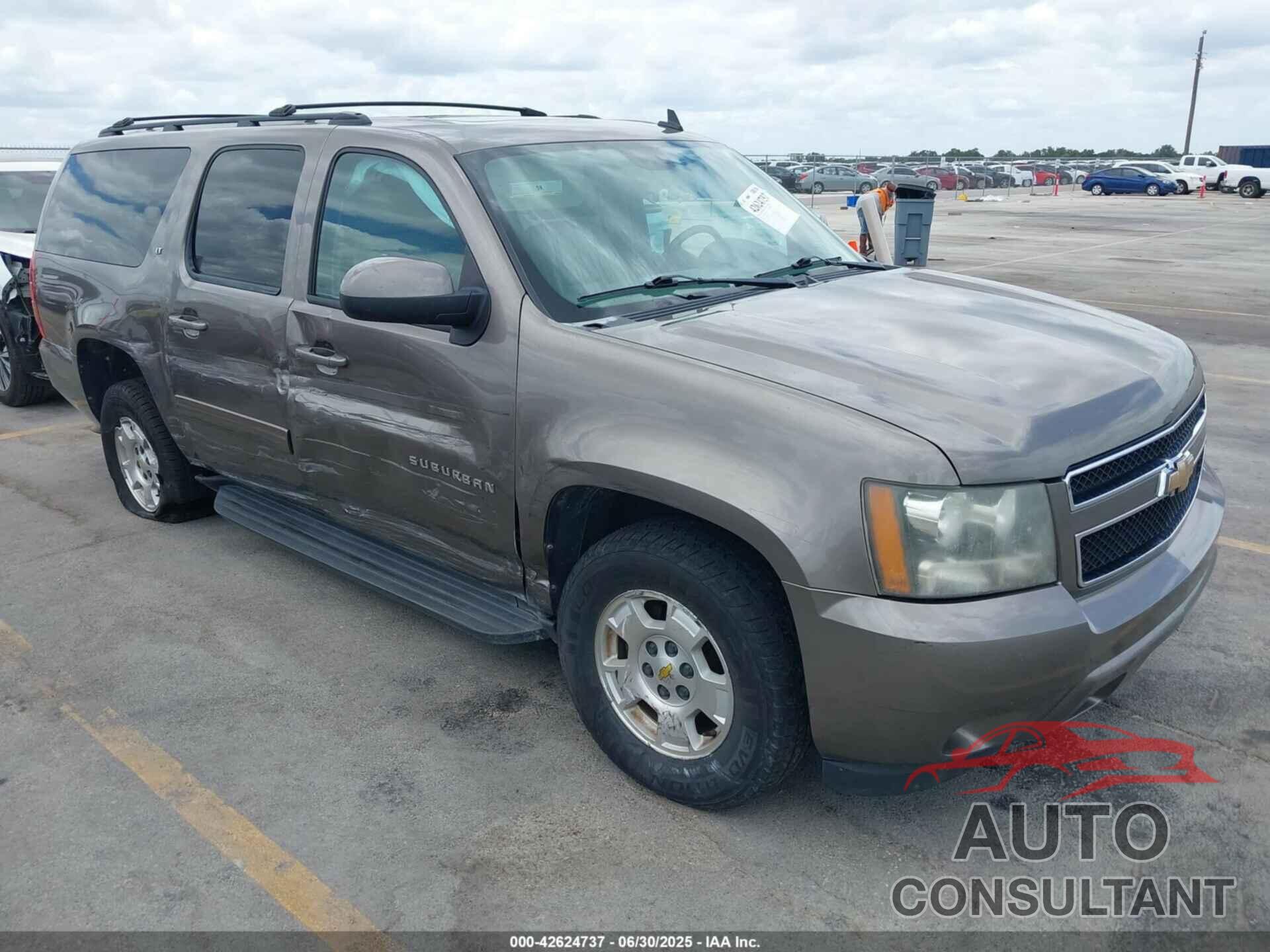 CHEVROLET SUBURBAN 1500 2011 - 1GNSCJE01BR261769