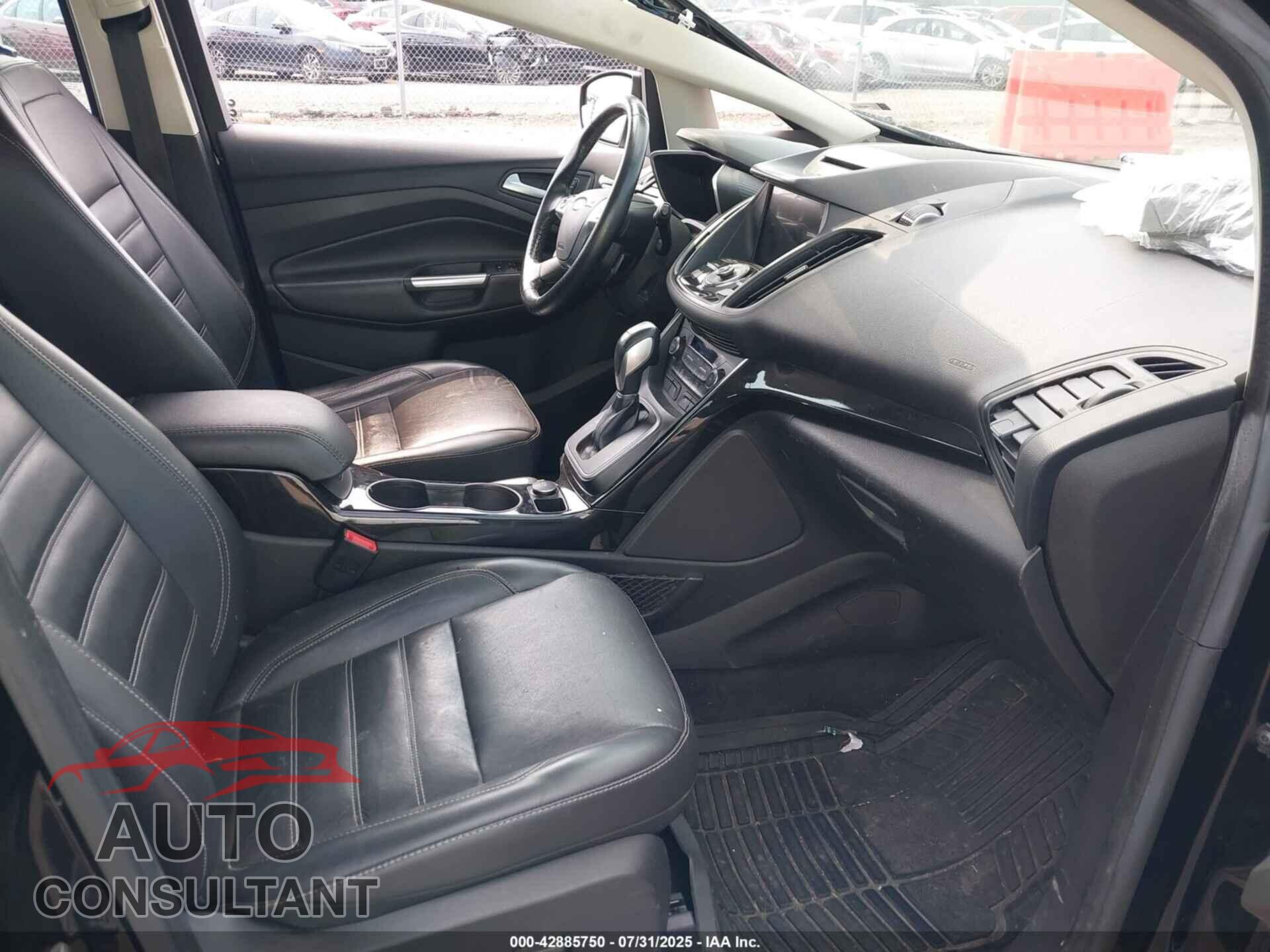 FORD C-MAX ENERGI 2017 - 1FADP5FU7HL101136