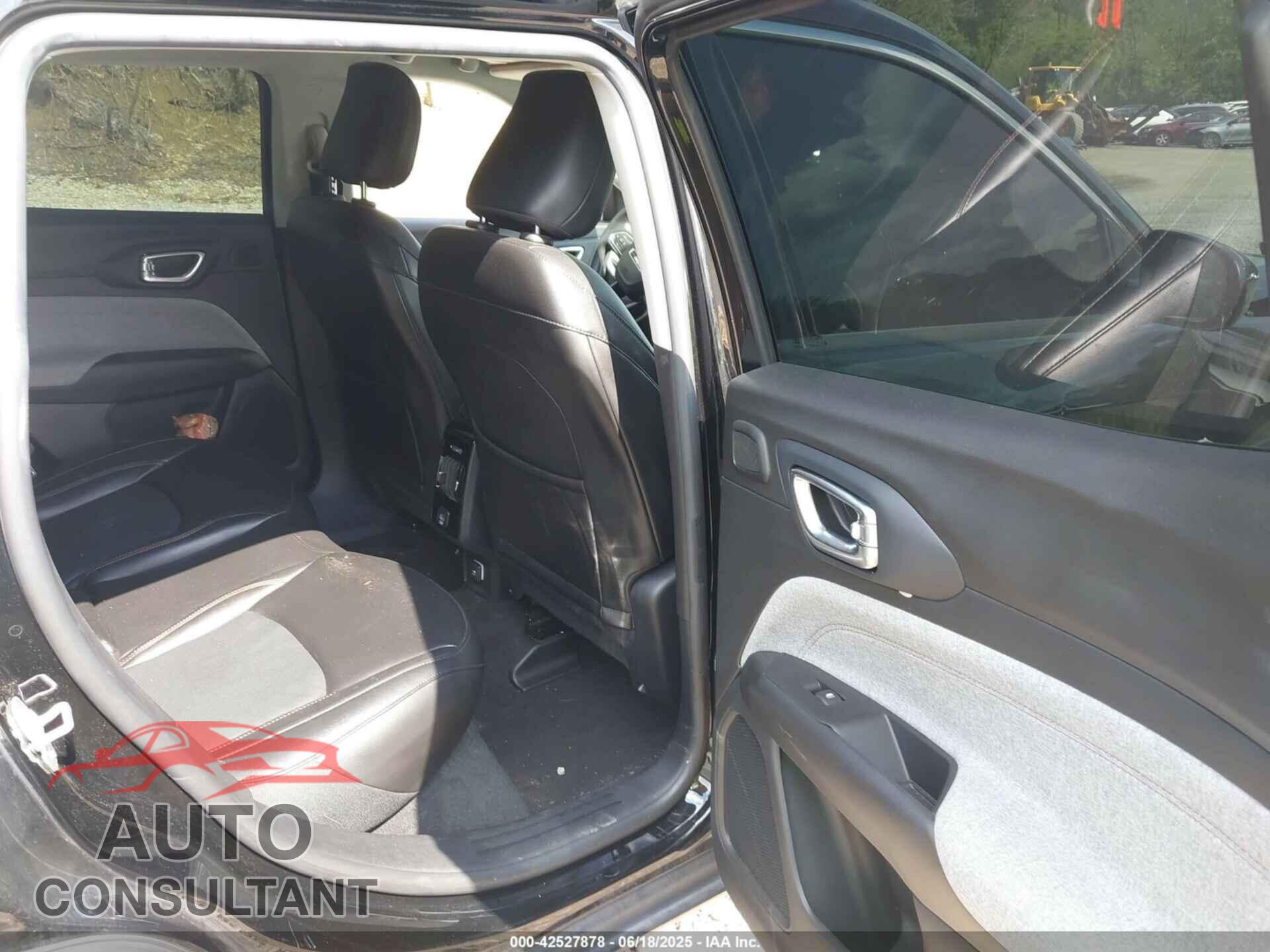 JEEP COMPASS 2022 - 3C4NJDFBXNT141932
