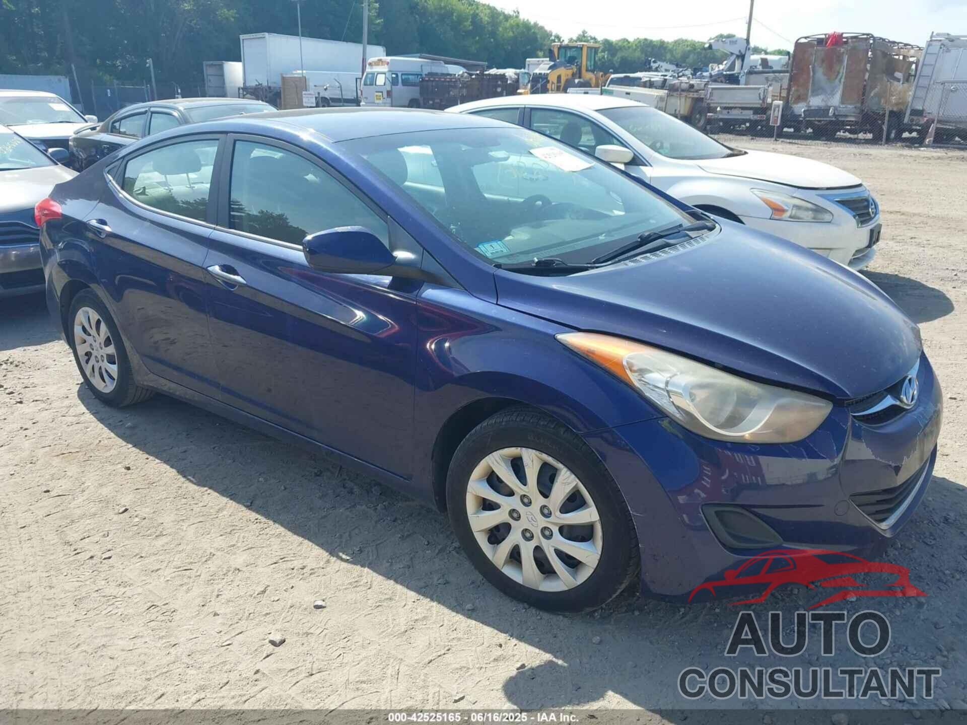 HYUNDAI ELANTRA 2011 - 5NPDH4AE2BH006349