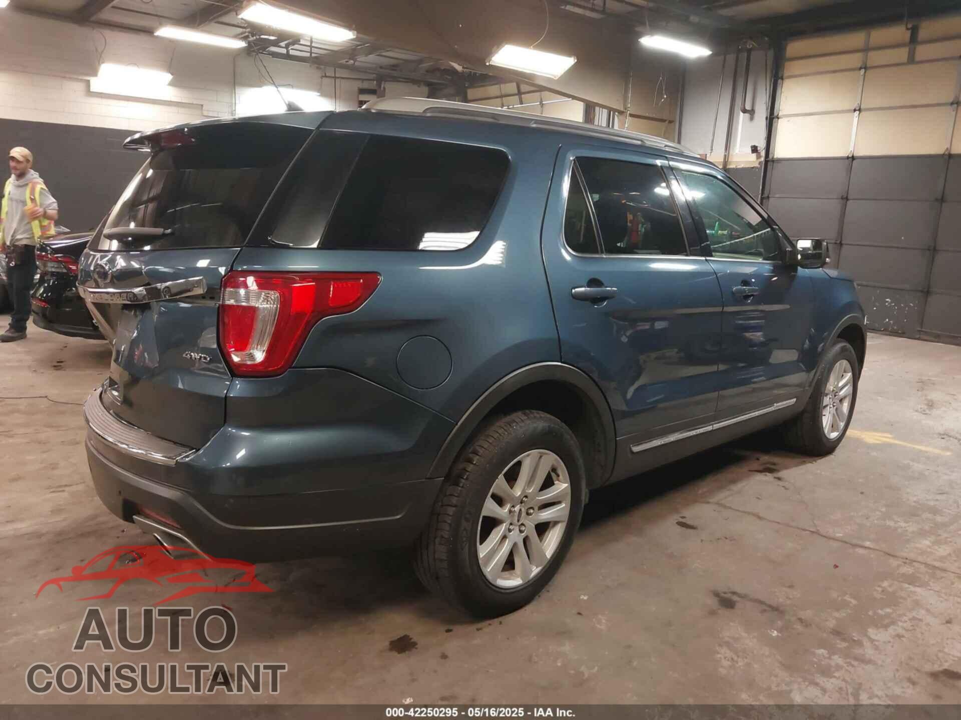 FORD EXPLORER 2018 - 1FM5K8D81JGA45600