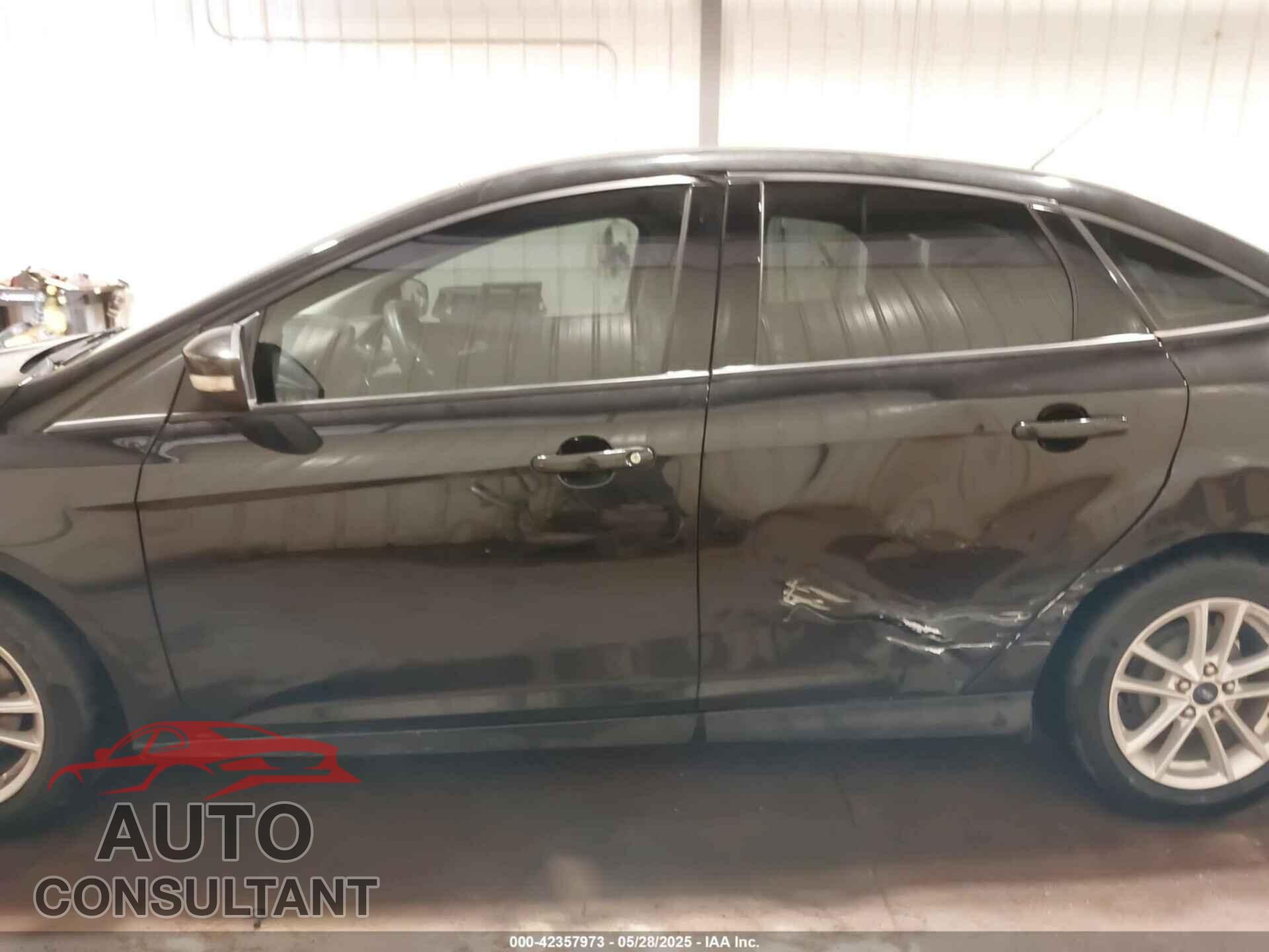 FORD FOCUS 2015 - 1FADP3F29FL203084