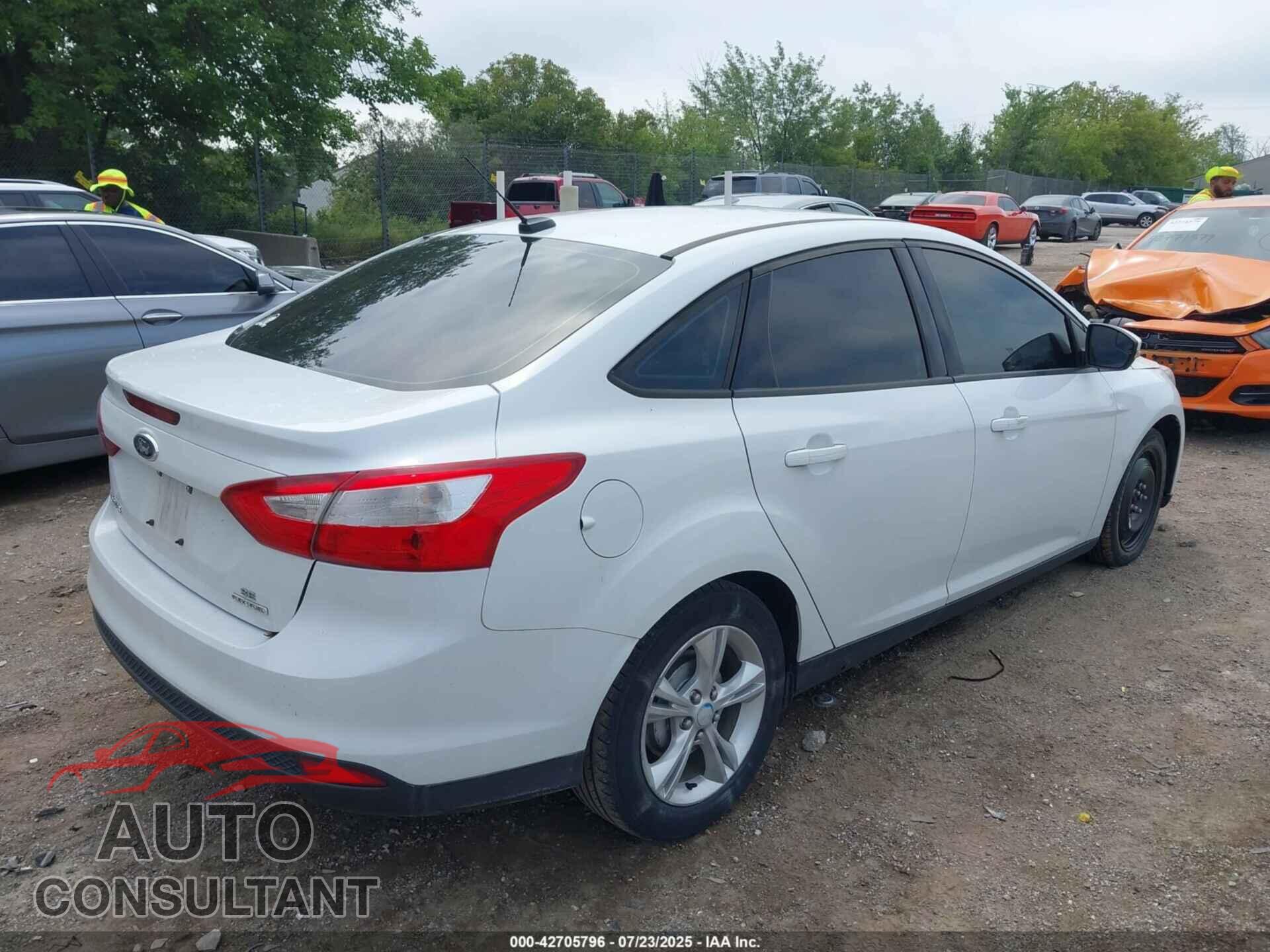 FORD FOCUS 2013 - 1FADP3F24DL243196