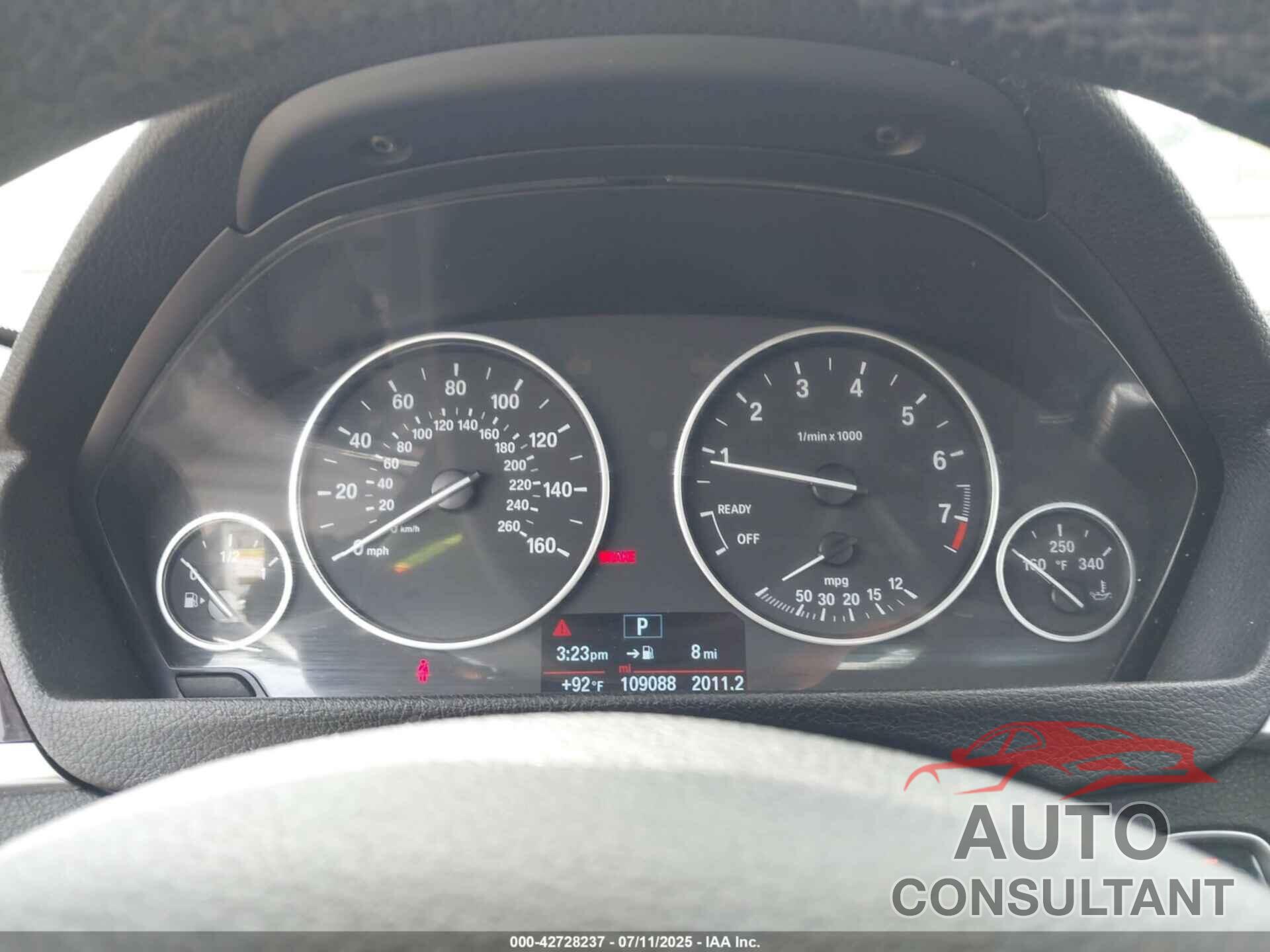 BMW 328I 2015 - WBA3B3C5XFF546632