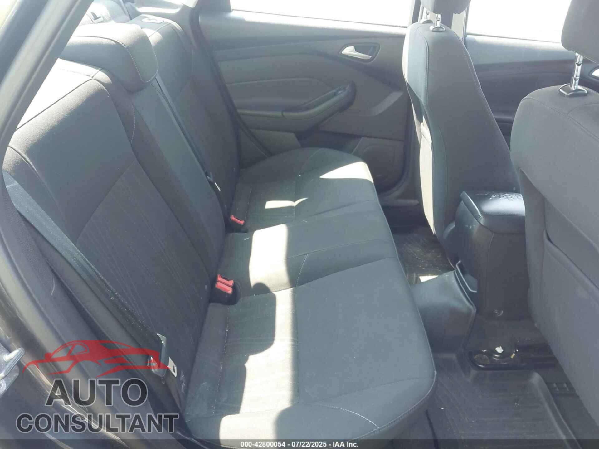 FORD FOCUS 2016 - 1FADP3F28GL403388
