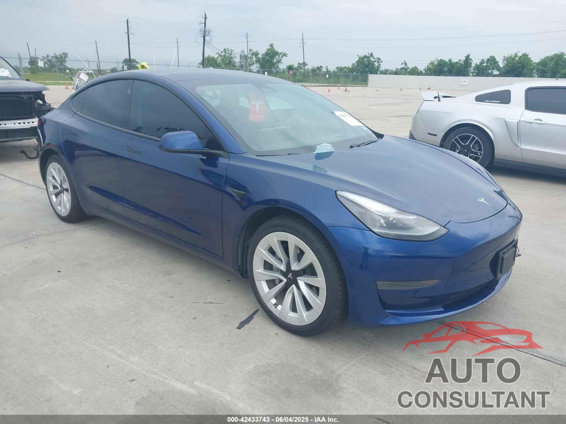 TESLA MODEL 3 2021 - 5YJ3E1EA5MF920719