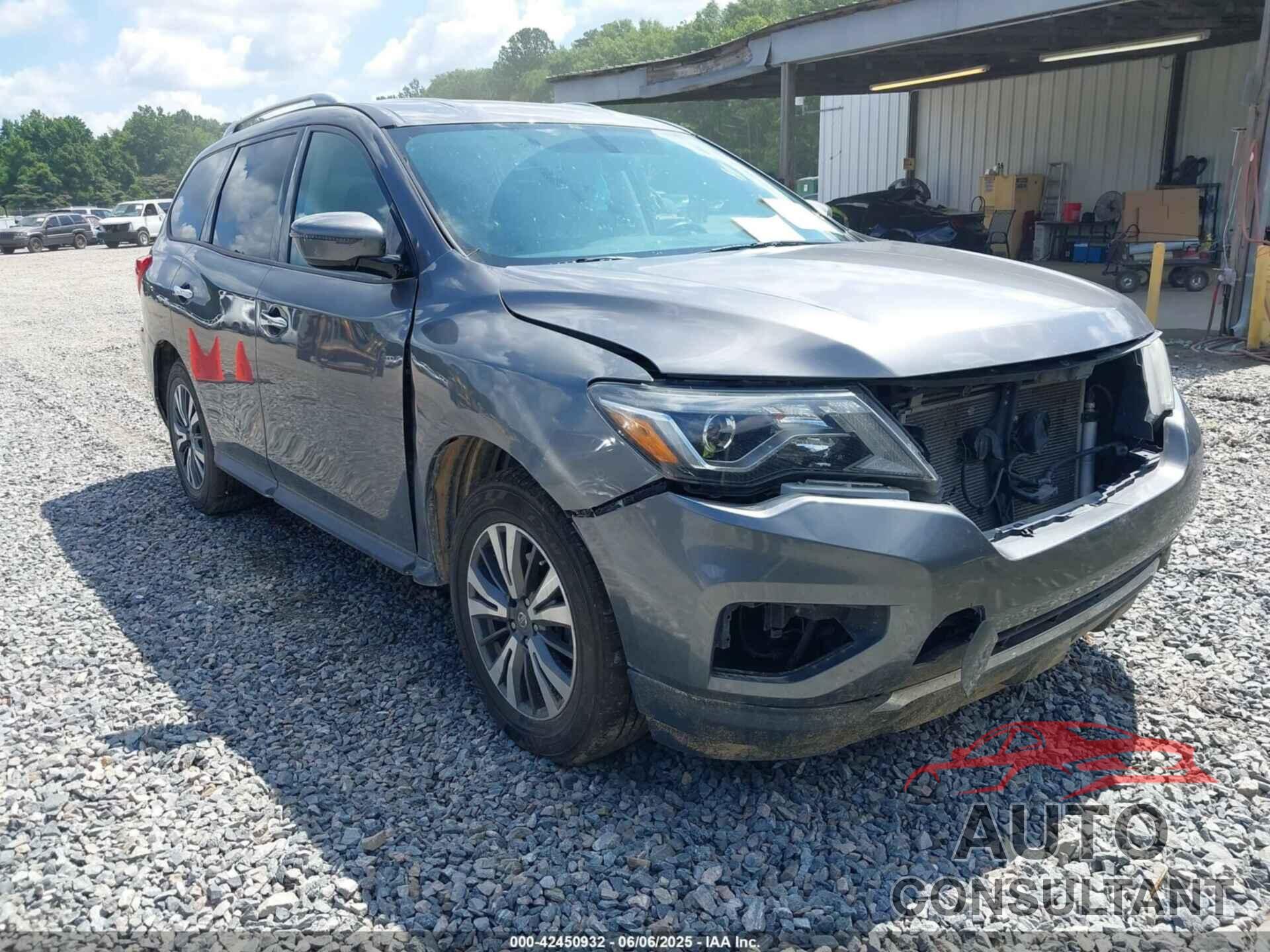 NISSAN PATHFINDER 2017 - 5N1DR2MM6HC620373