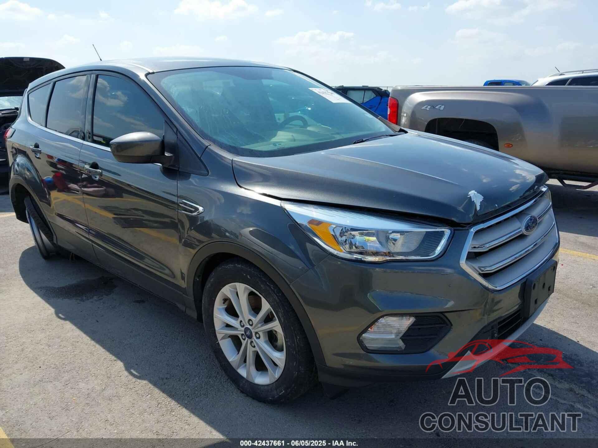 FORD ESCAPE 2019 - 1FMCU0GD6KUC25573
