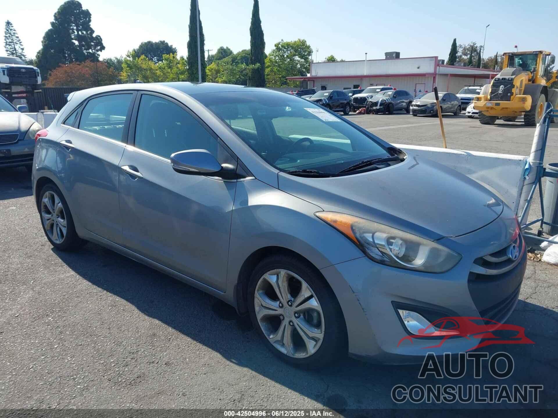 HYUNDAI ELANTRA GT 2014 - KMHD35LH8EU200949