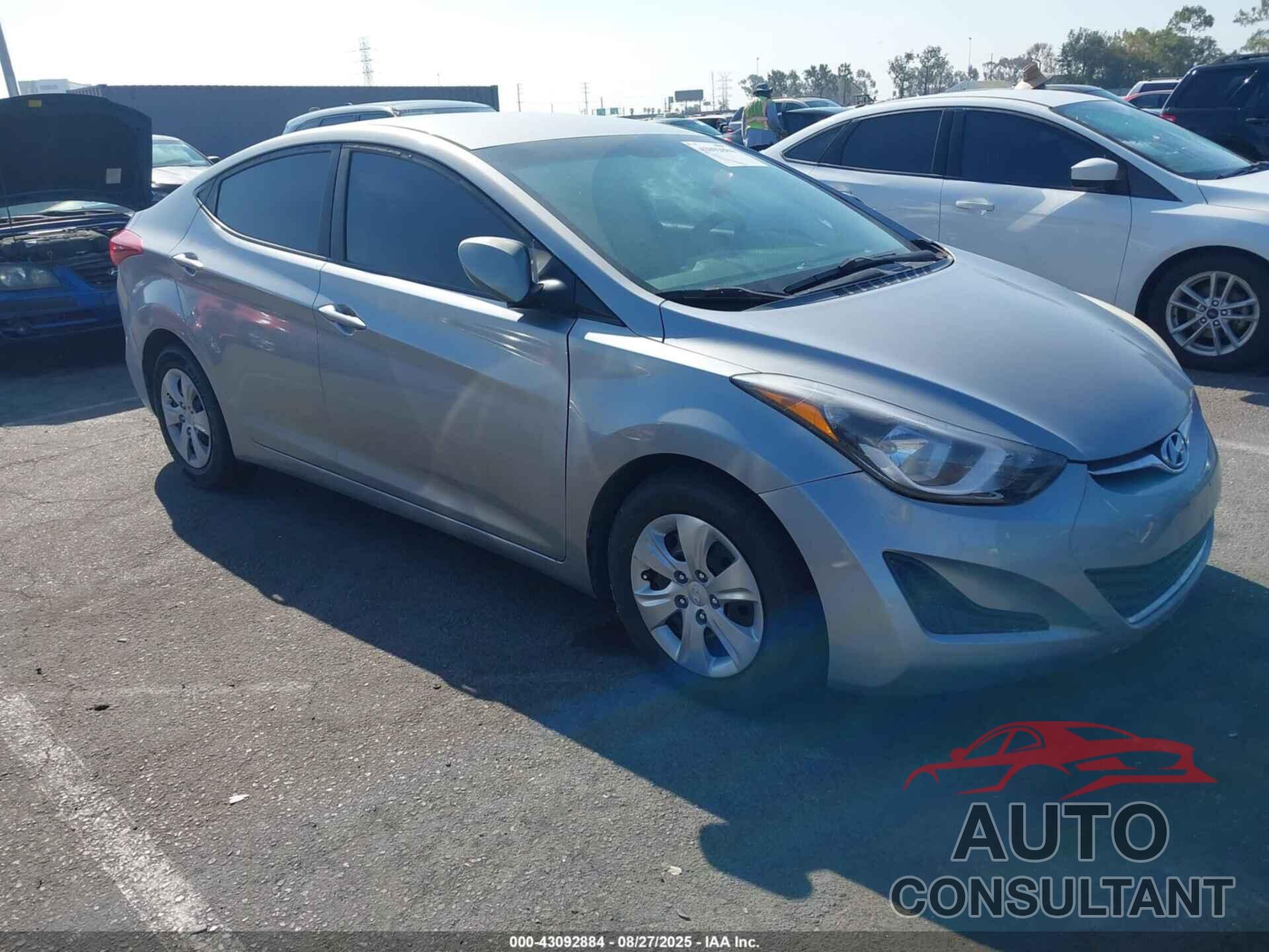 HYUNDAI ELANTRA 2016 - 5NPDH4AE0GH711416