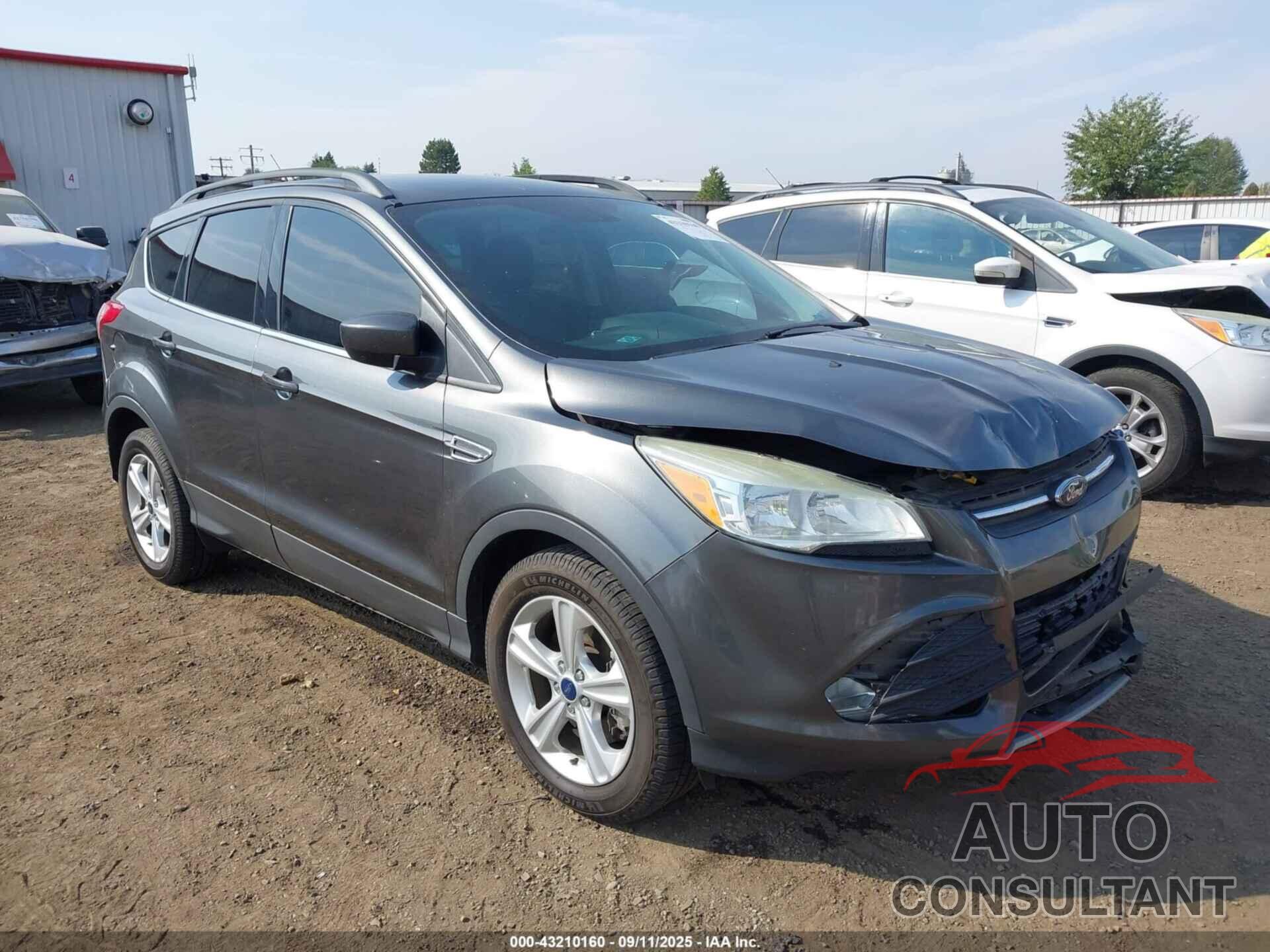 FORD ESCAPE 2015 - 1FMCU9G97FUC05760