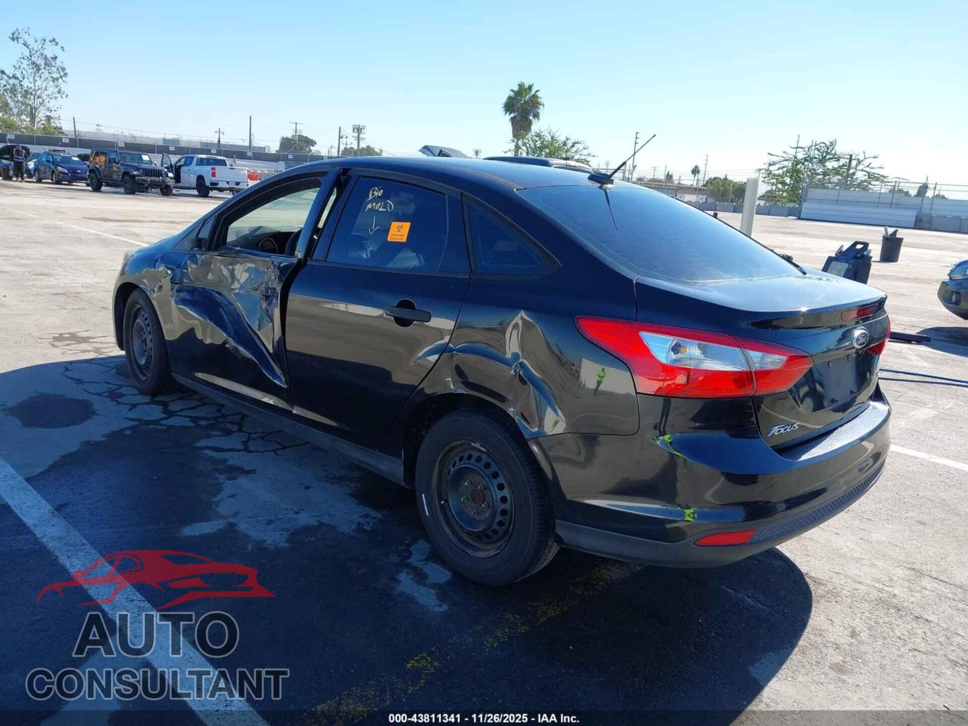 FORD FOCUS 2012 - 1FAHP3E20CL435782