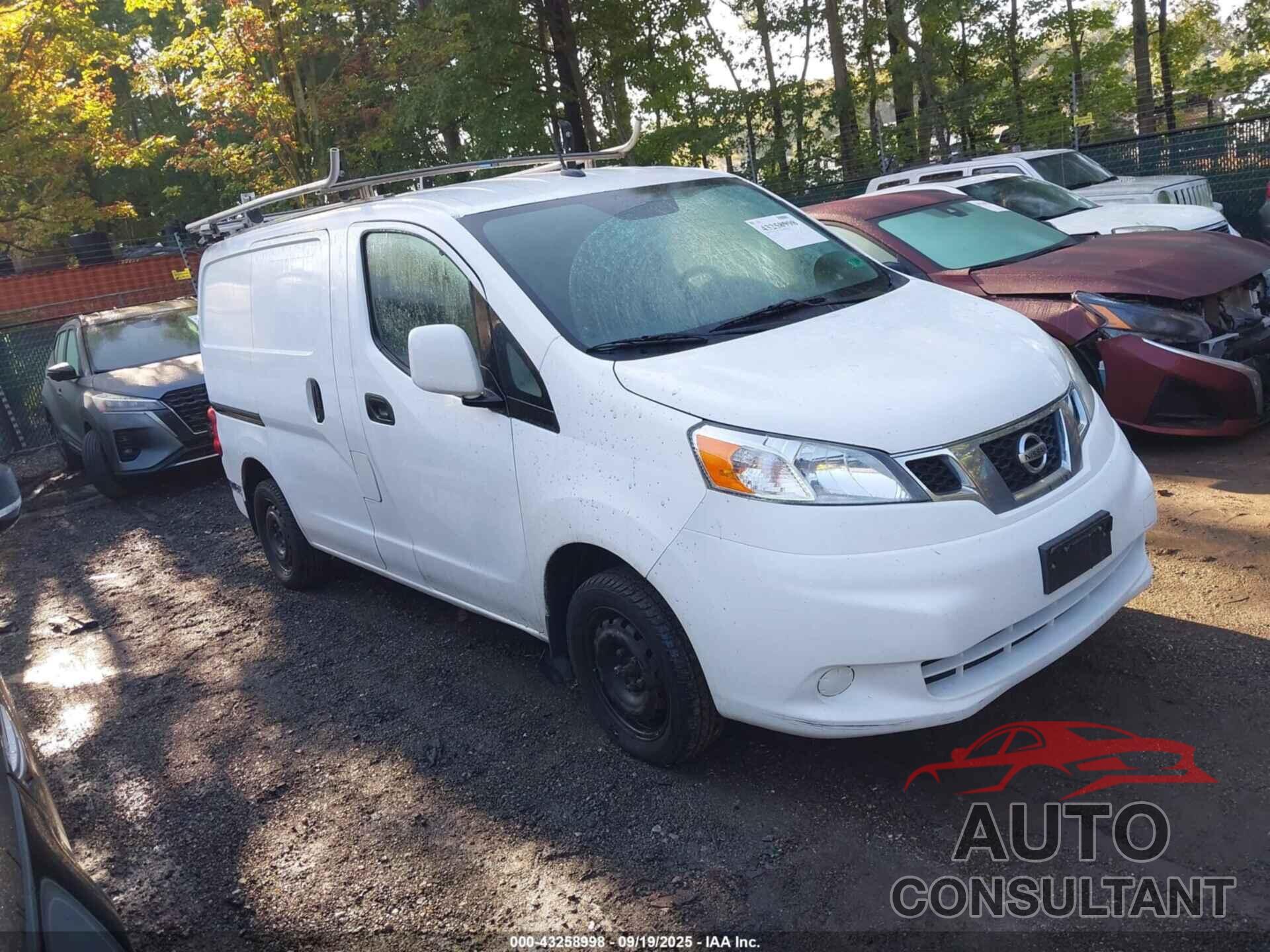 NISSAN NV200 2017 - 3N6CM0KN9HK709134