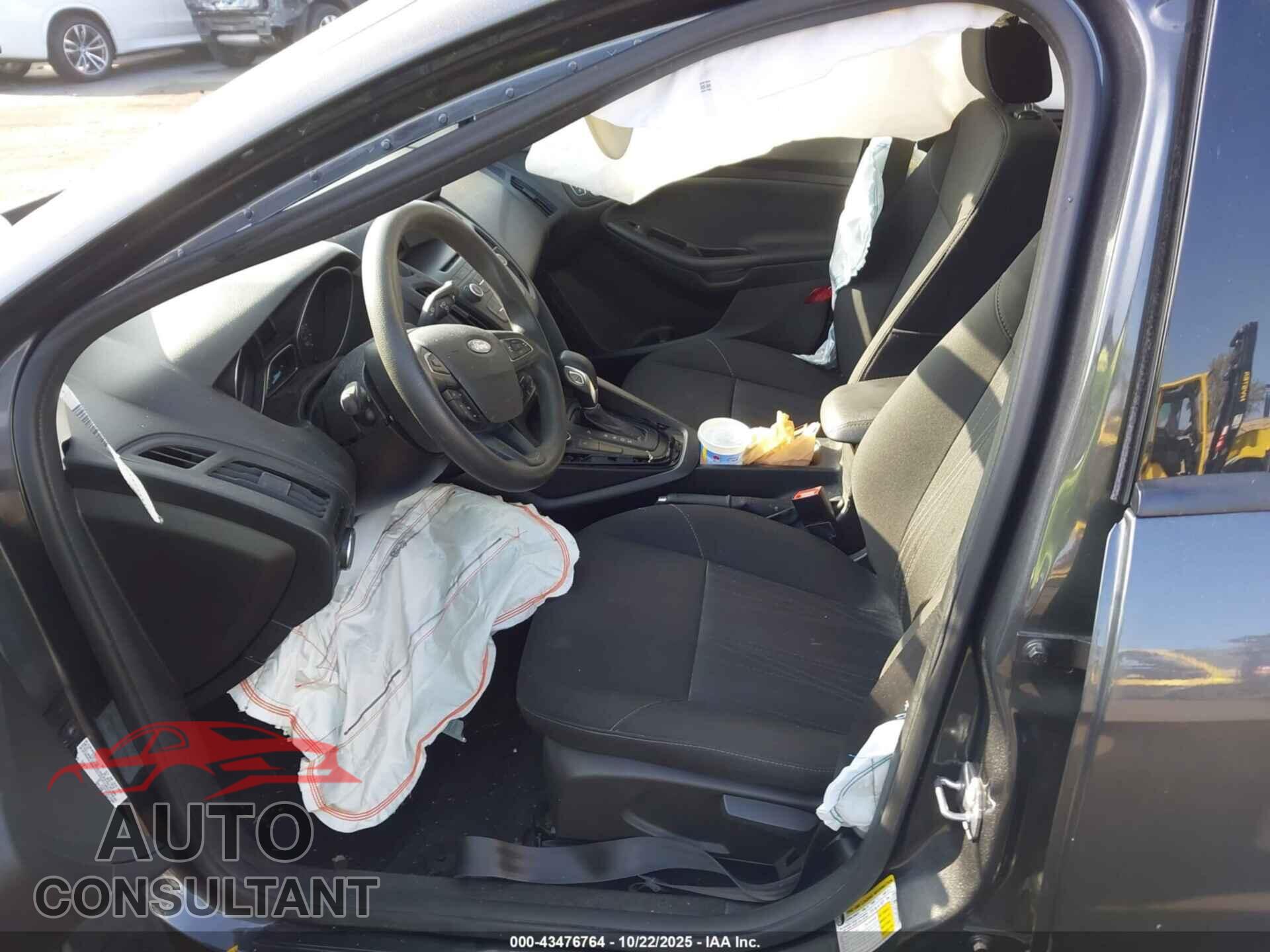 FORD FOCUS 2017 - 1FADP3FE3HL292860