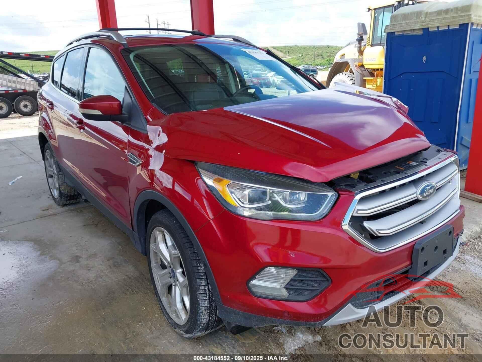 FORD ESCAPE 2017 - 1FMCU9J97HUE44334