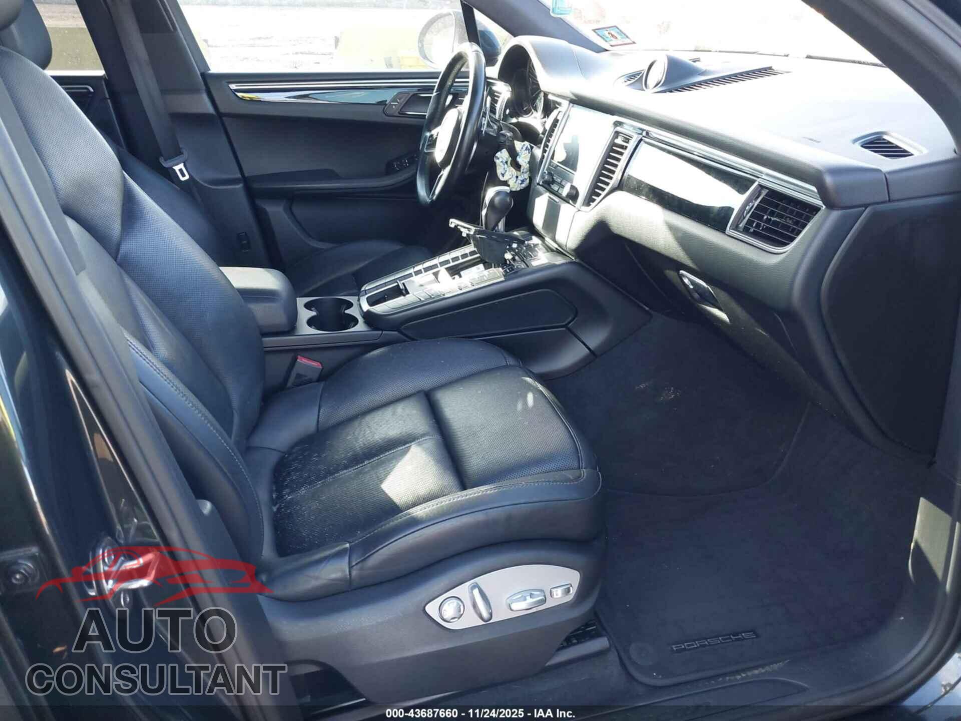 PORSCHE MACAN 2017 - WP1AA2A55HLB03690