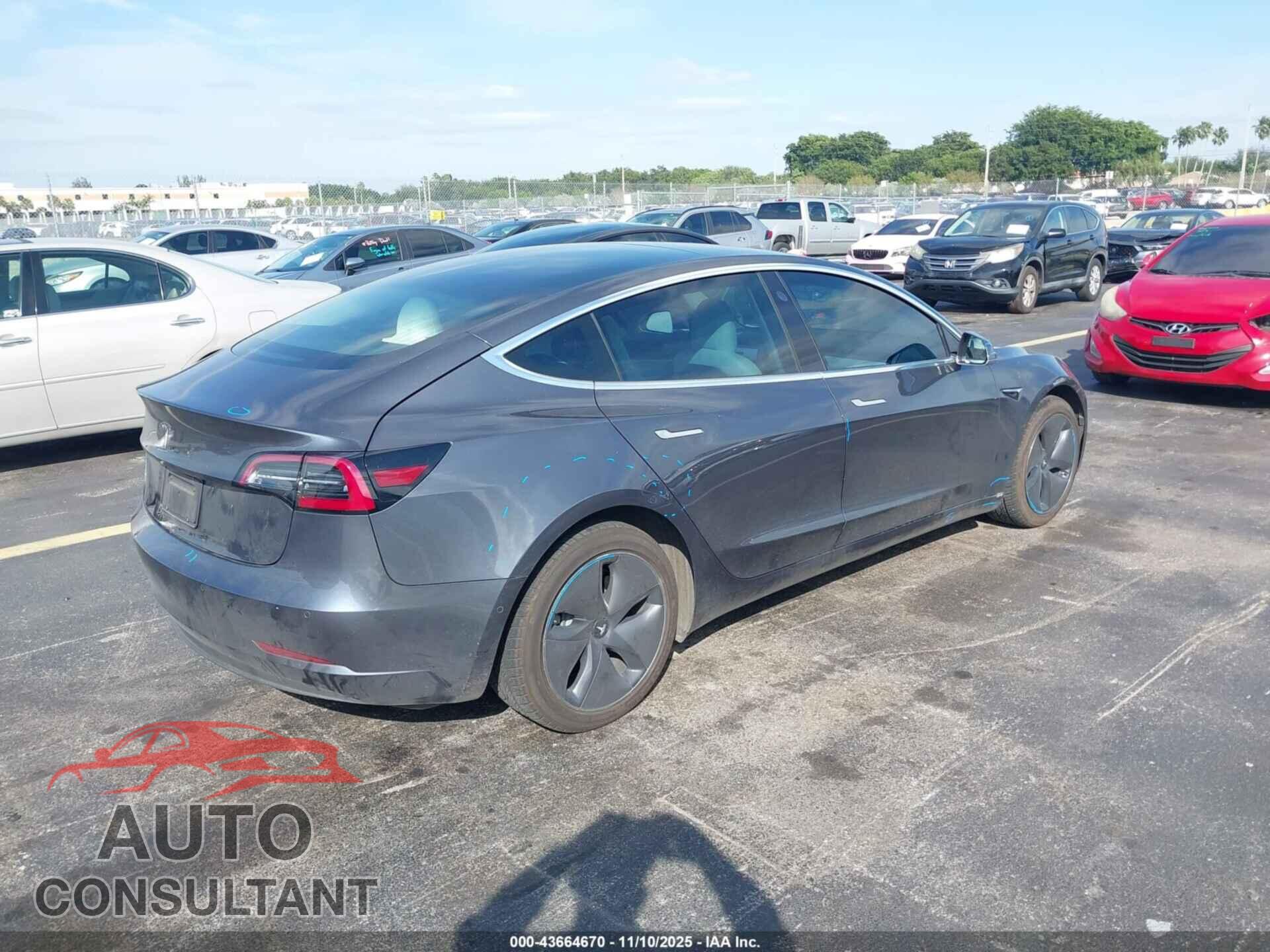 TESLA MODEL 3 2020 - 5YJ3E1EA8LF634555
