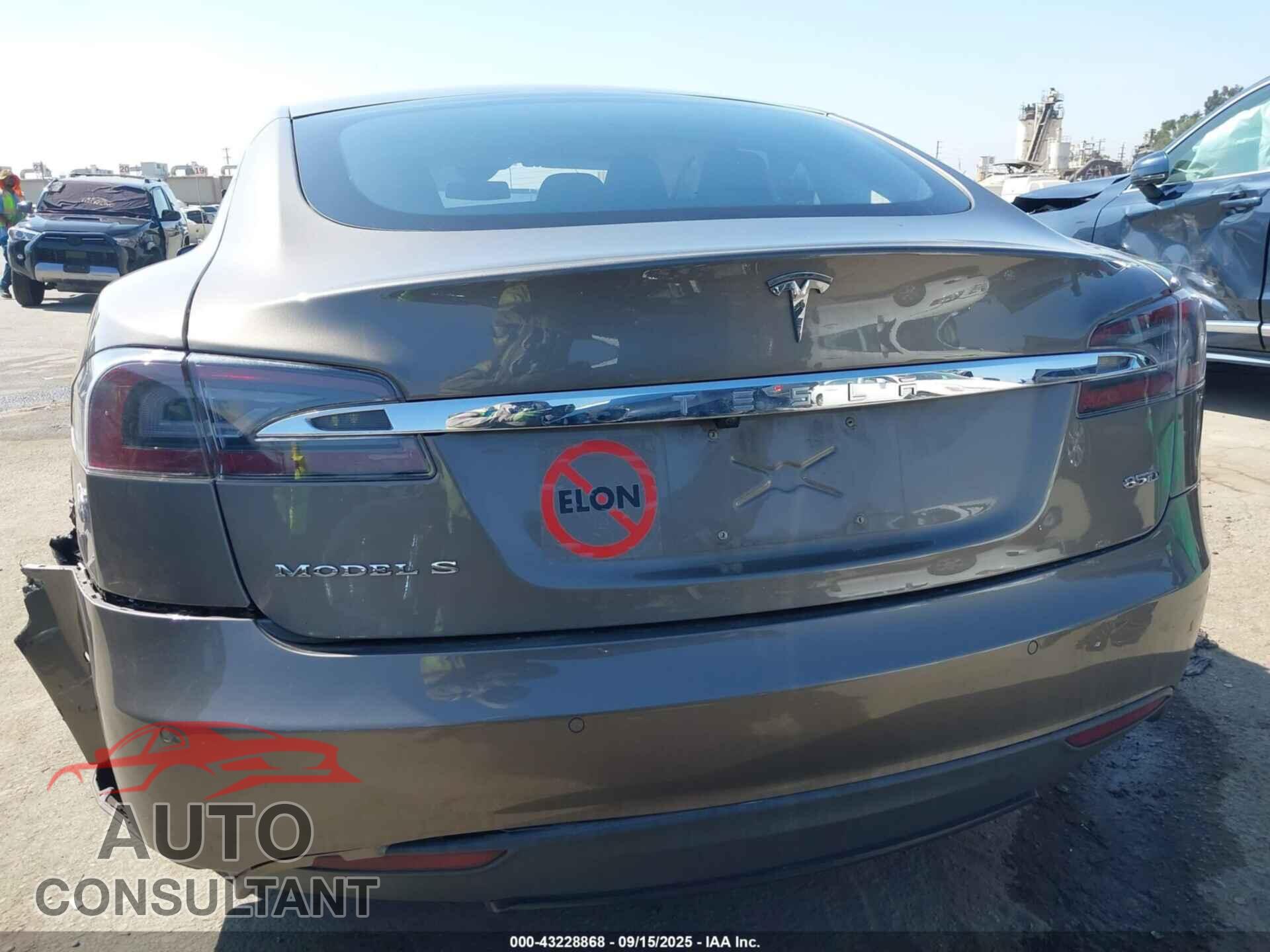 TESLA MODEL S 2015 - 5YJSA1E22FF113089