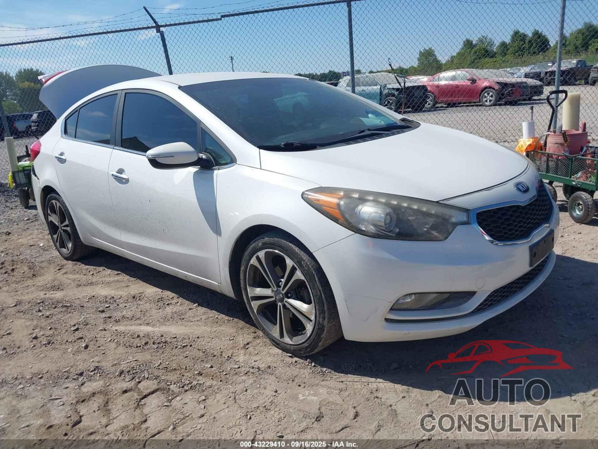 KIA FORTE 2015 - KNAFX4A87F5300547