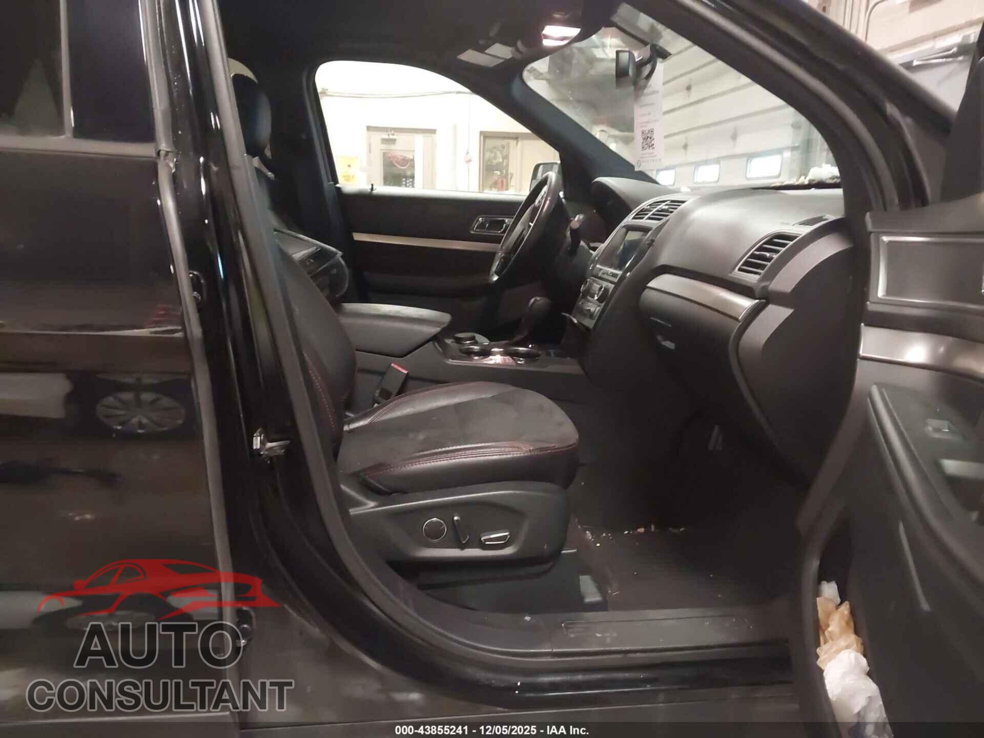 FORD EXPLORER 2018 - 1FM5K8D85JGB87335