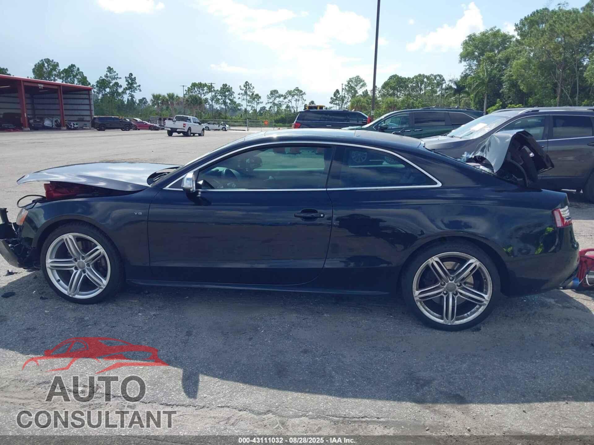 AUDI S5 2012 - WAUCVAFR8CA003136