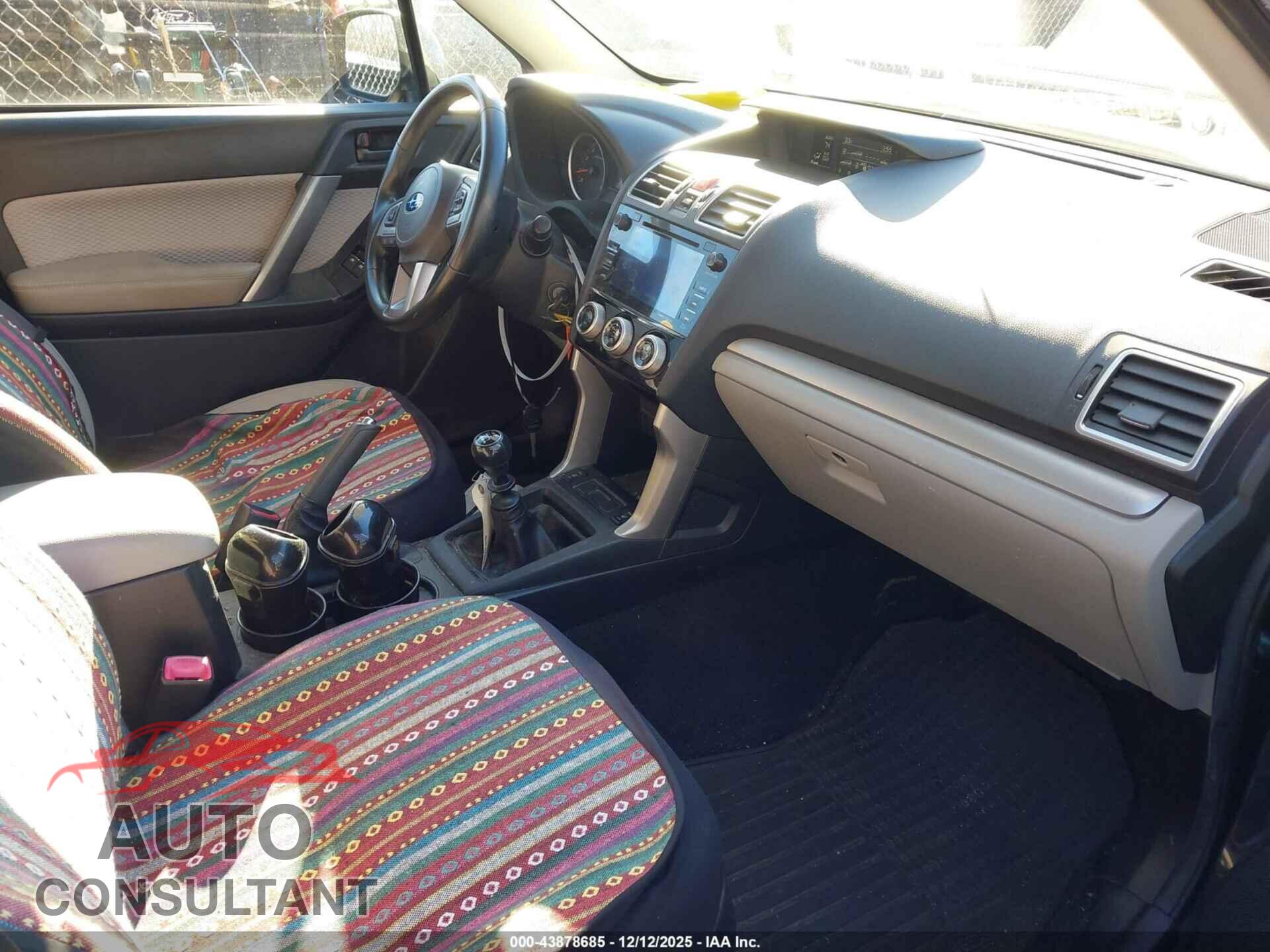 SUBARU FORESTER 2017 - JF2SJAEC1HG804326