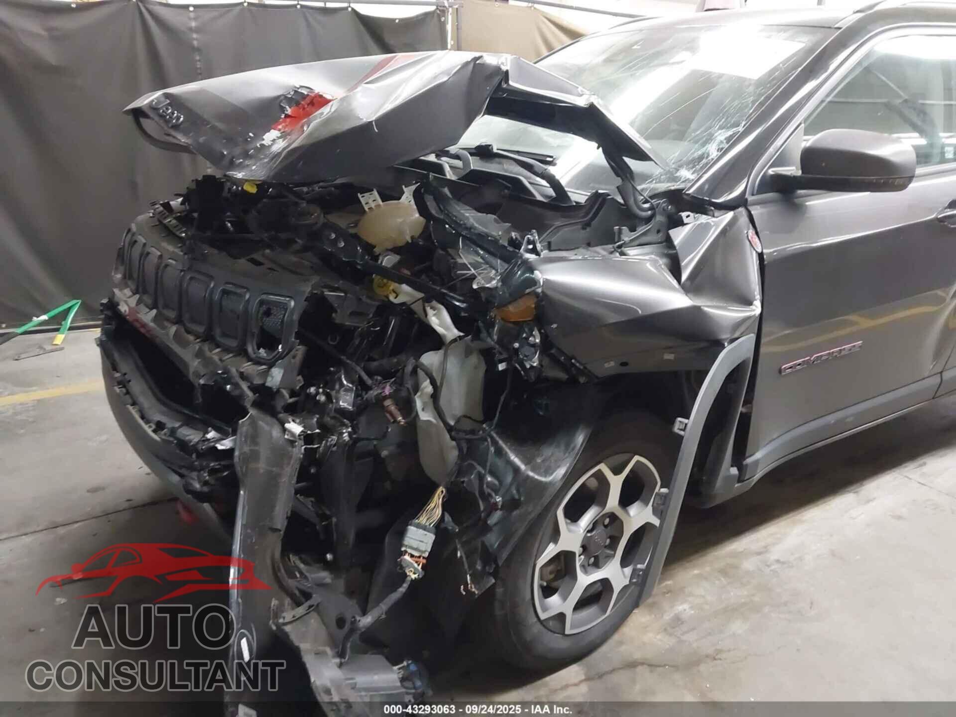JEEP COMPASS 2022 - 3C4NJDDB1NT157519
