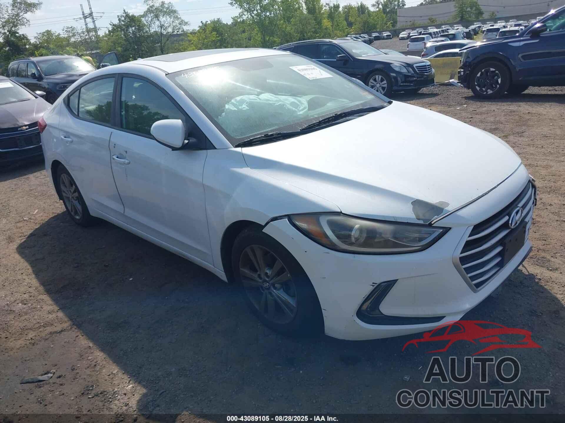 HYUNDAI ELANTRA 2018 - 5NPD84LF1JH257304