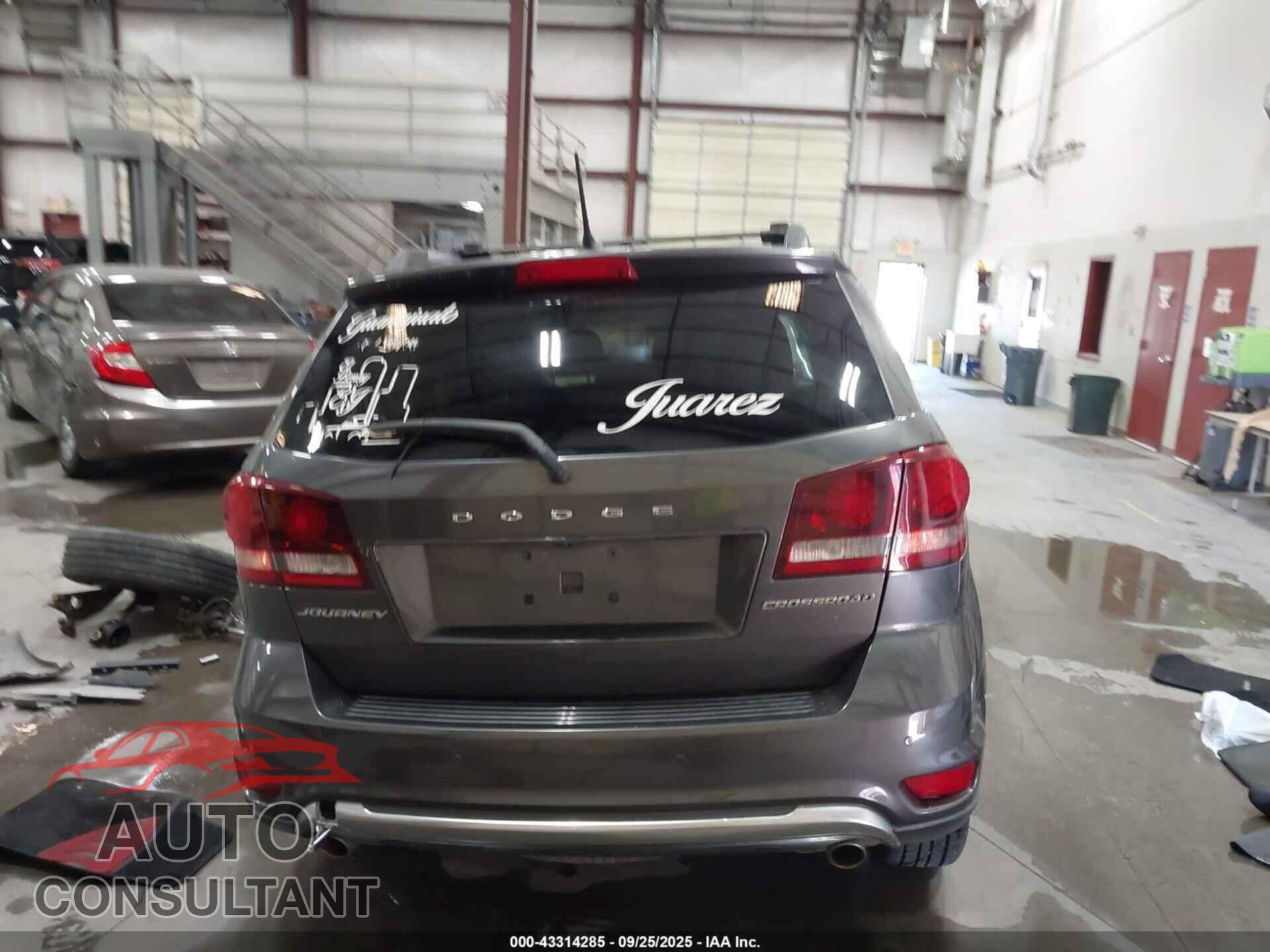 DODGE JOURNEY 2017 - 3C4PDCGG3HT670857
