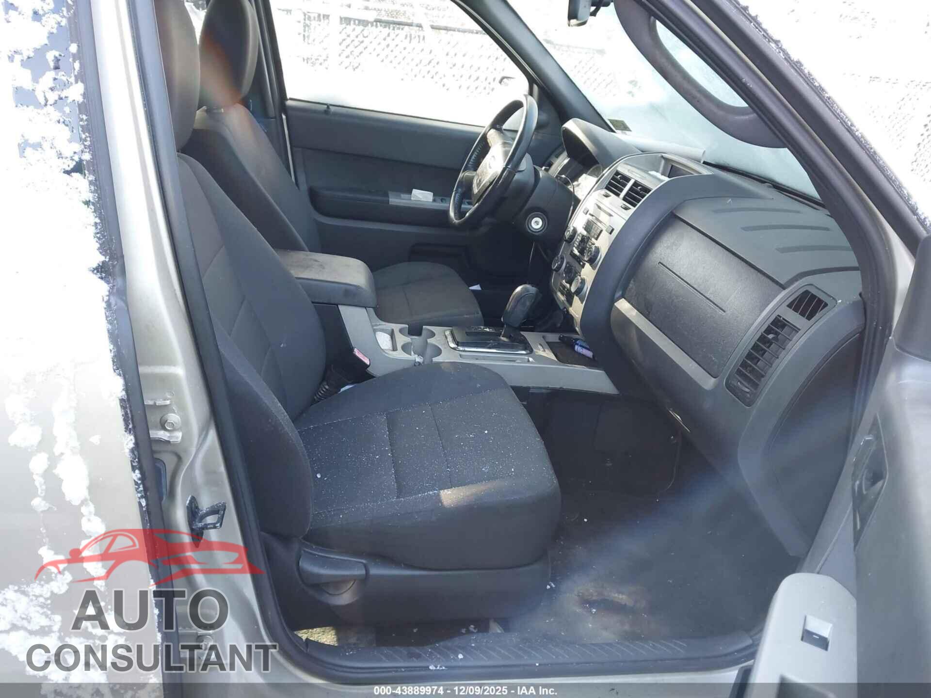 FORD ESCAPE 2011 - 1FMCU0D74BKB57784