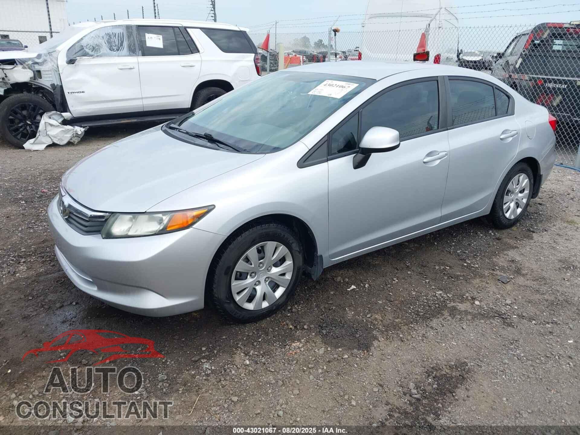 HONDA CIVIC 2012 - 2HGFB2F55CH588109