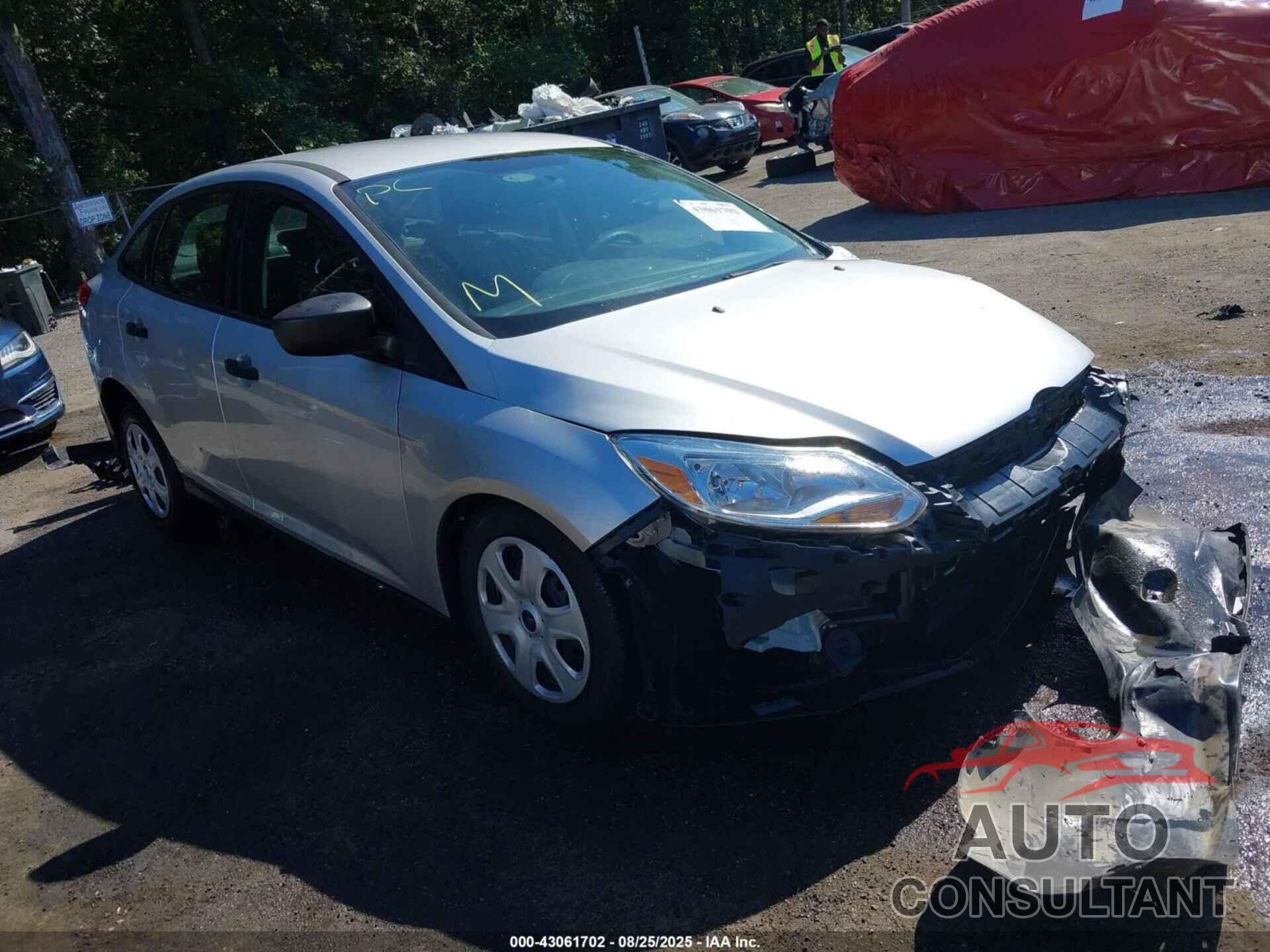 FORD FOCUS 2014 - 1FADP3E24EL437360