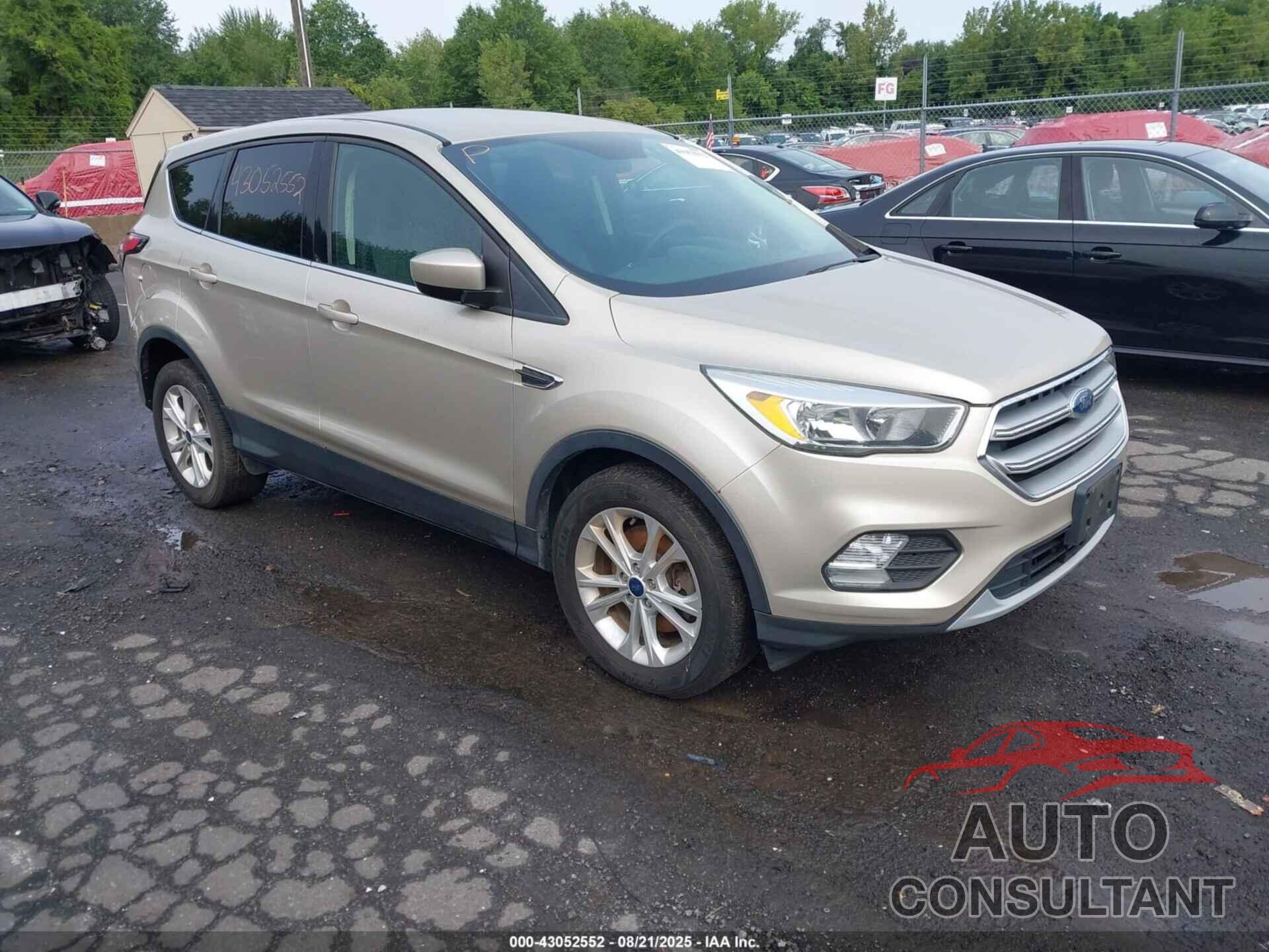 FORD ESCAPE 2017 - 1FMCU9GD1HUC30452