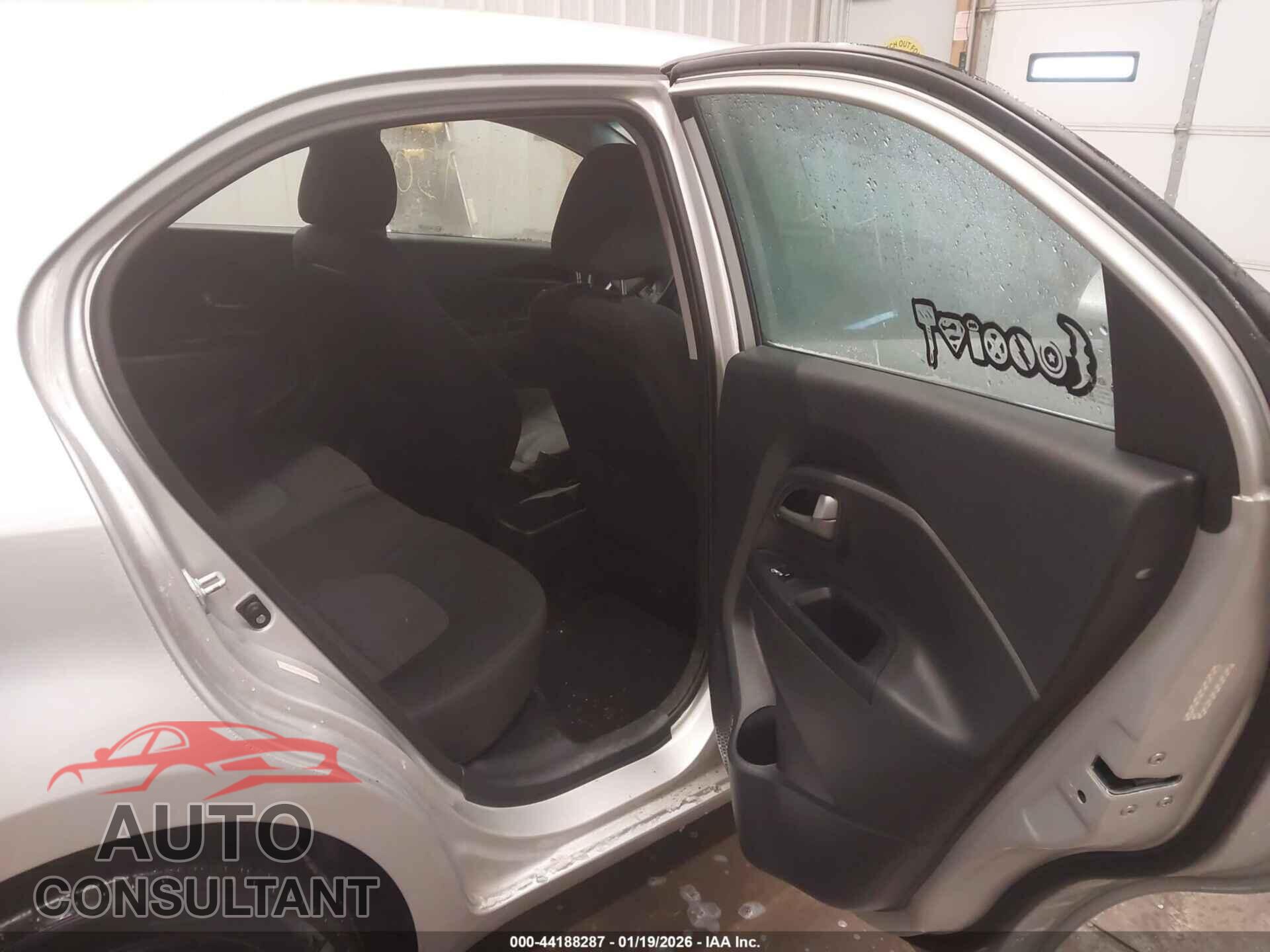 KIA RIO 2015 - KNADM5A32F6500675