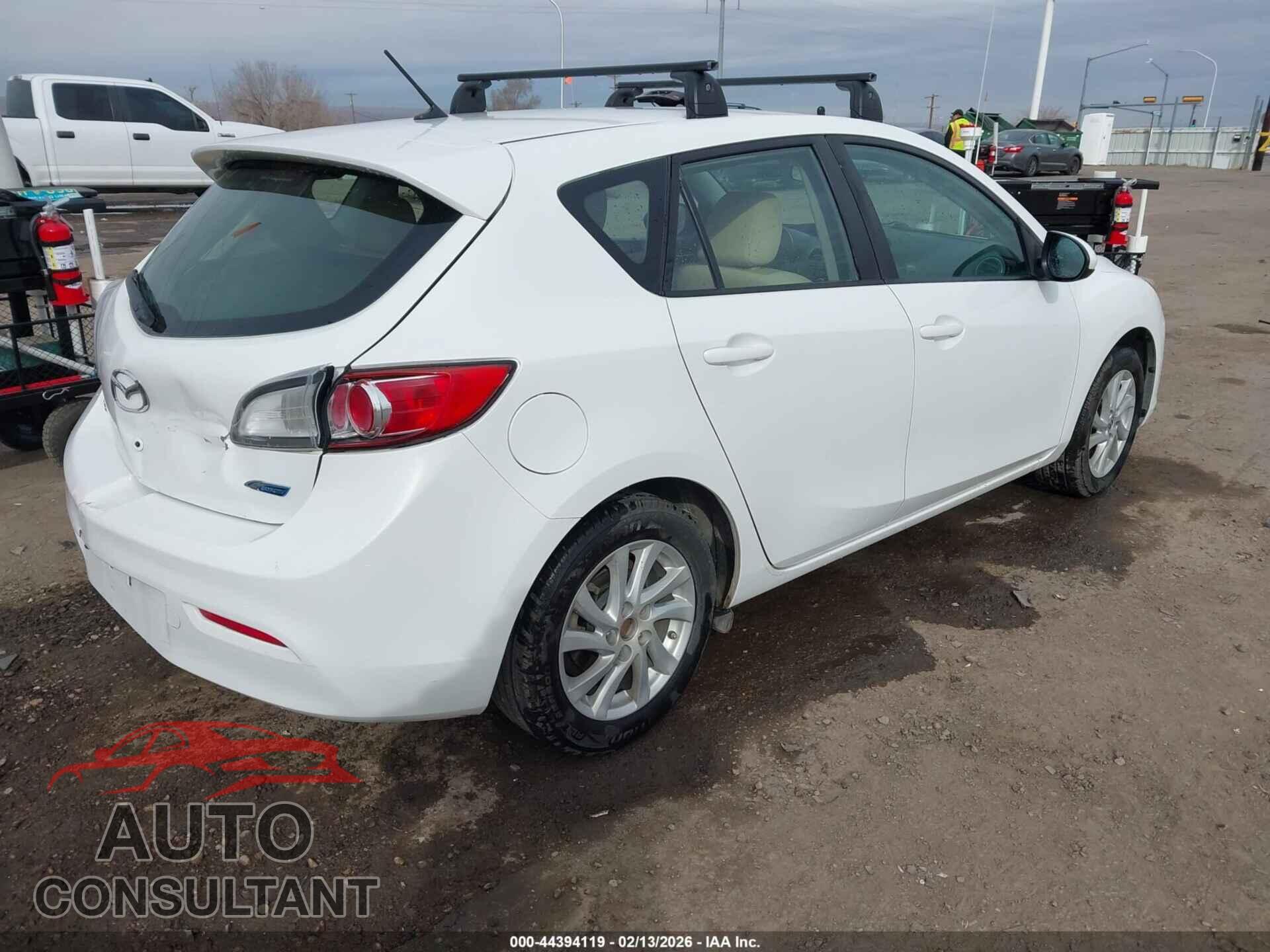 MAZDA MAZDA3 2012 - JM1BL1L79C1663192