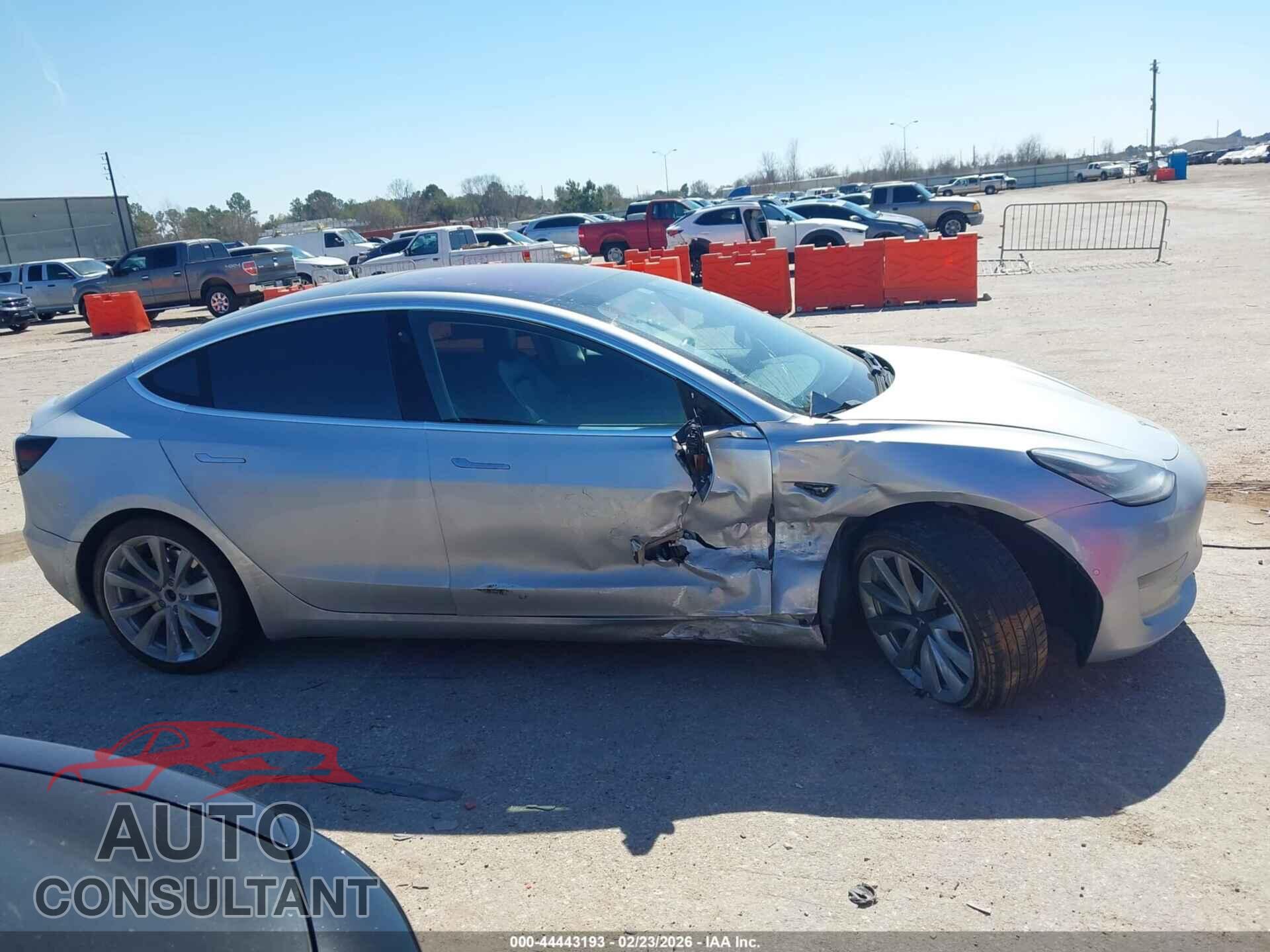 TESLA MODEL 3 2018 - 5YJ3E1EA2JF009694