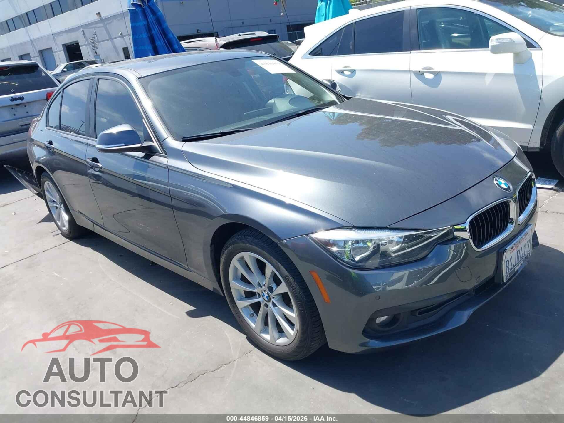 BMW 320I 2017 - WBA8E1G39HNU16876