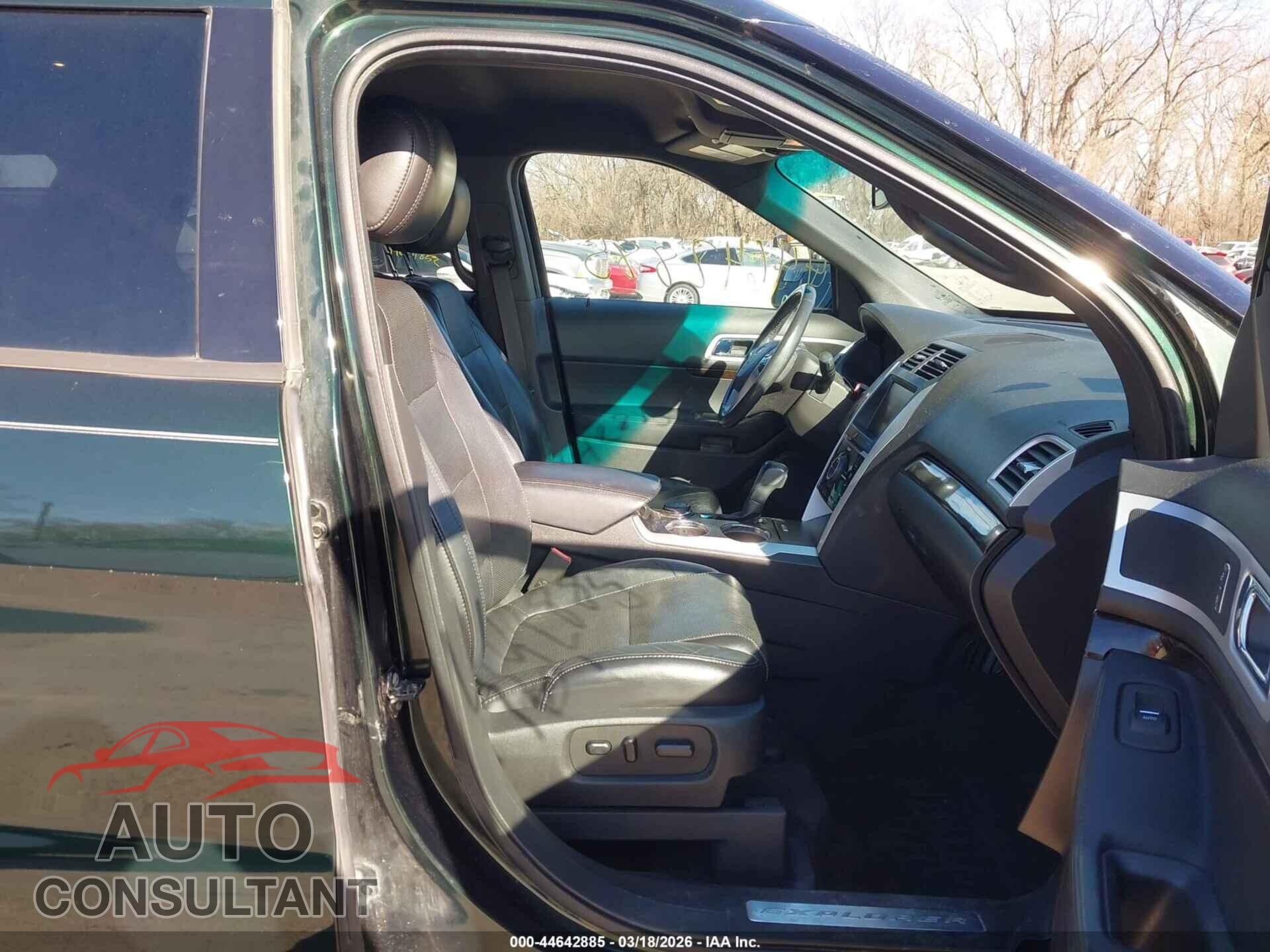 FORD EXPLORER 2013 - 1FM5K8F88DGA78286