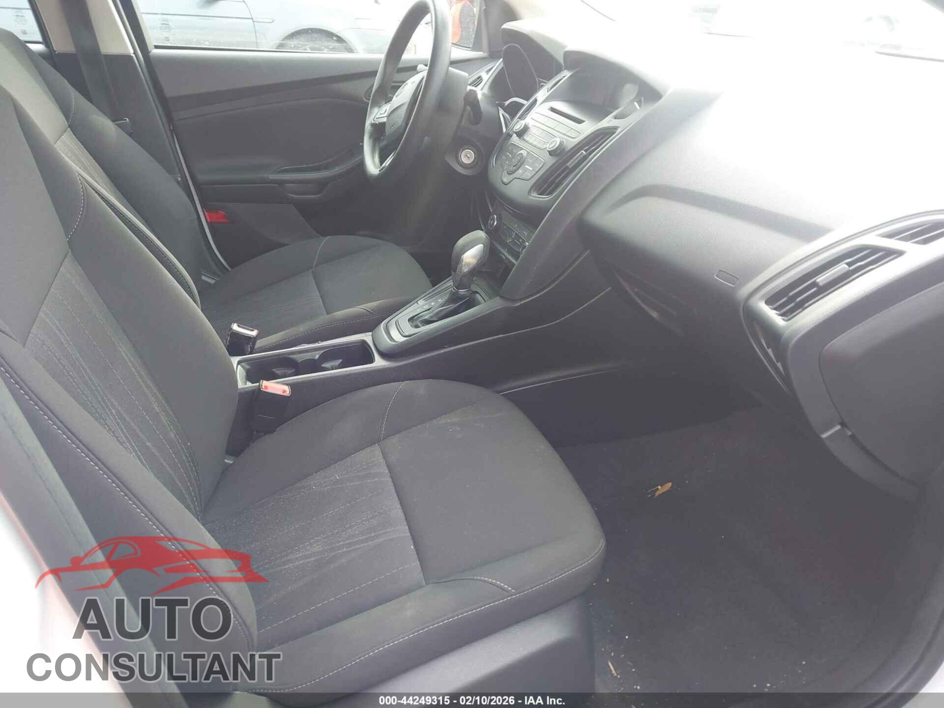 FORD FOCUS 2016 - 1FADP3E25GL264516