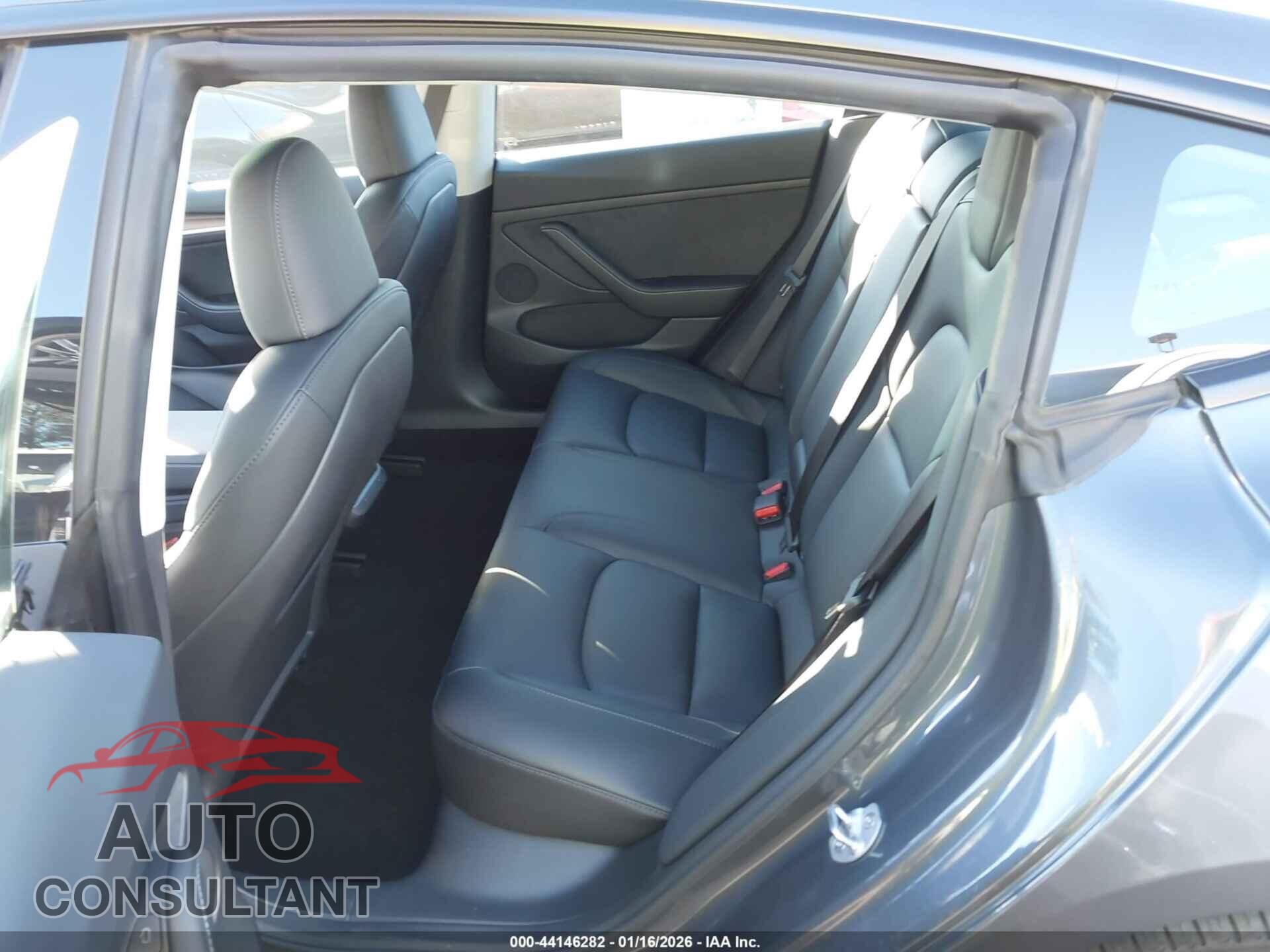 TESLA MODEL 3 2023 - 5YJ3E1EA4PF638883
