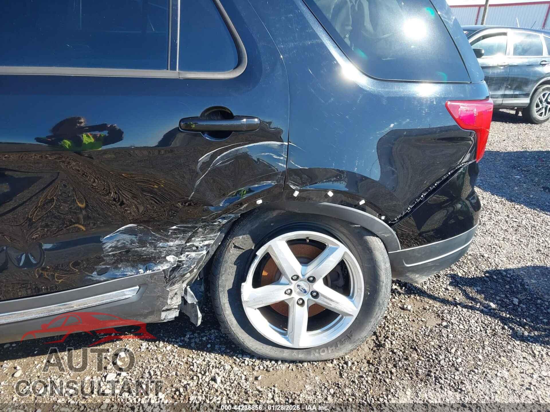 FORD EXPLORER 2018 - 1FM5K7D86JGB74961