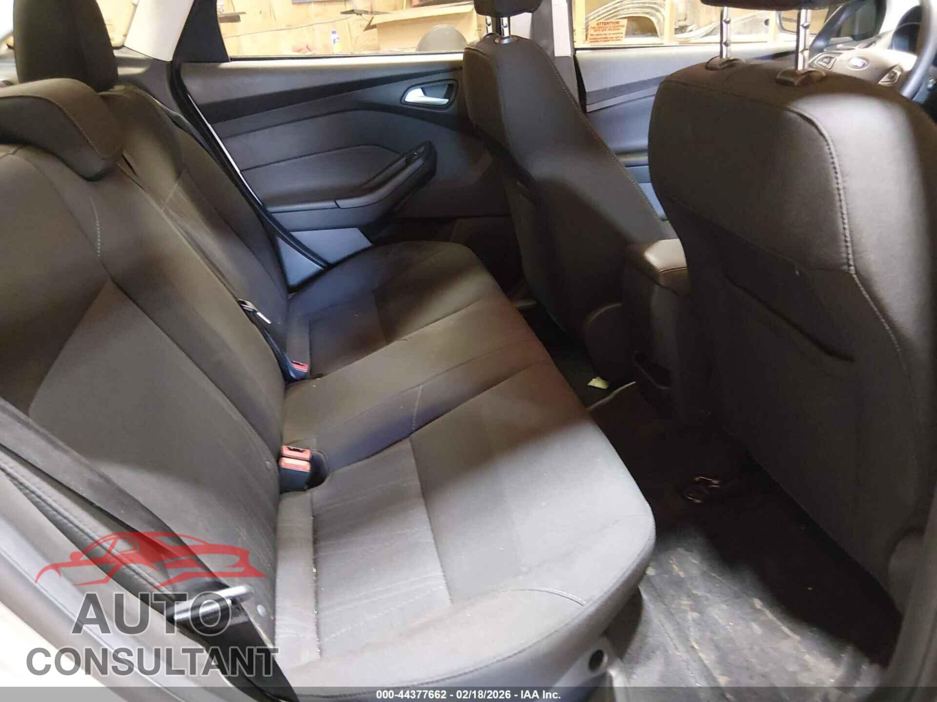 FORD FOCUS 2017 - 1FADP3F21HL320225