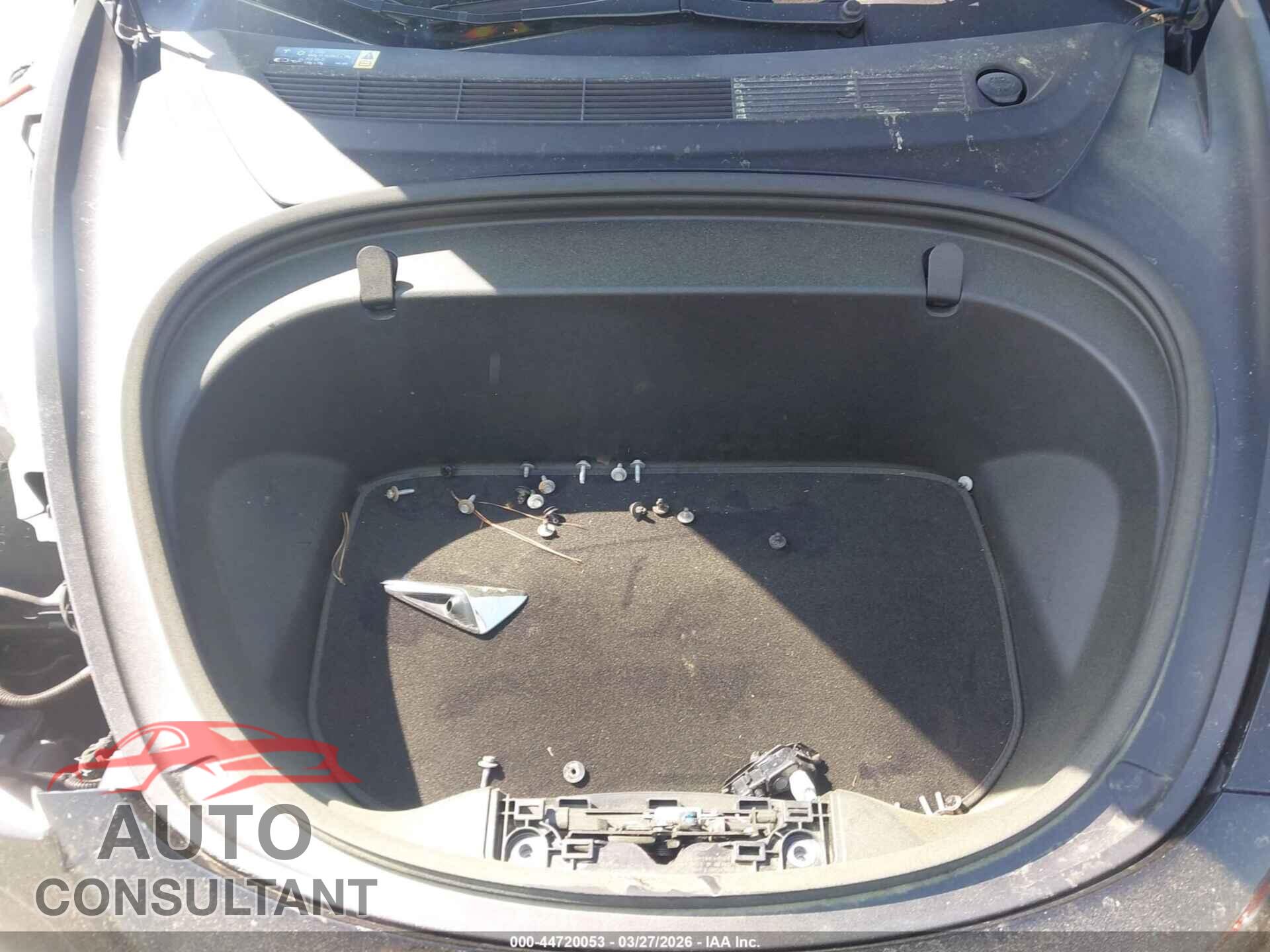 TESLA MODEL 3 2018 - 5YJ3E1EA4JF042177