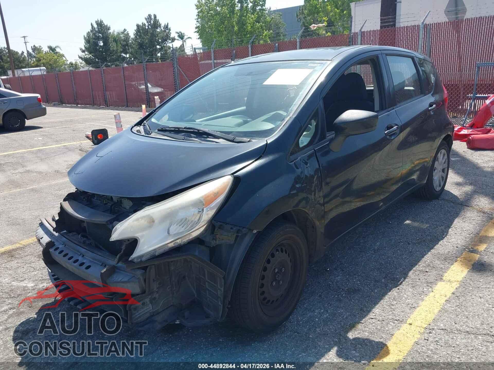 NISSAN VERSA NOTE 2015 - 3N1CE2CP8FL408361