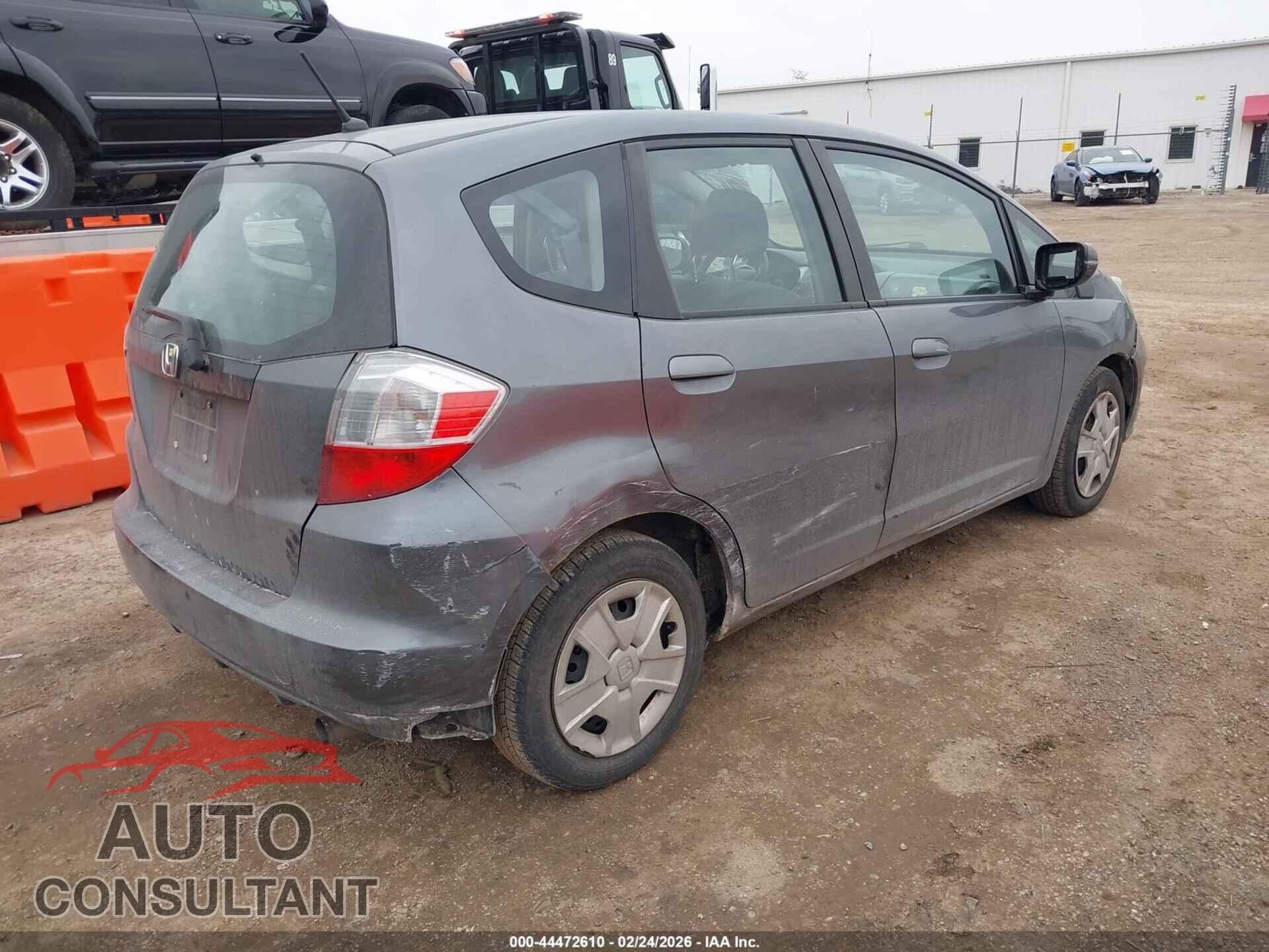 HONDA FIT 2013 - JHMGE8H32DC011985