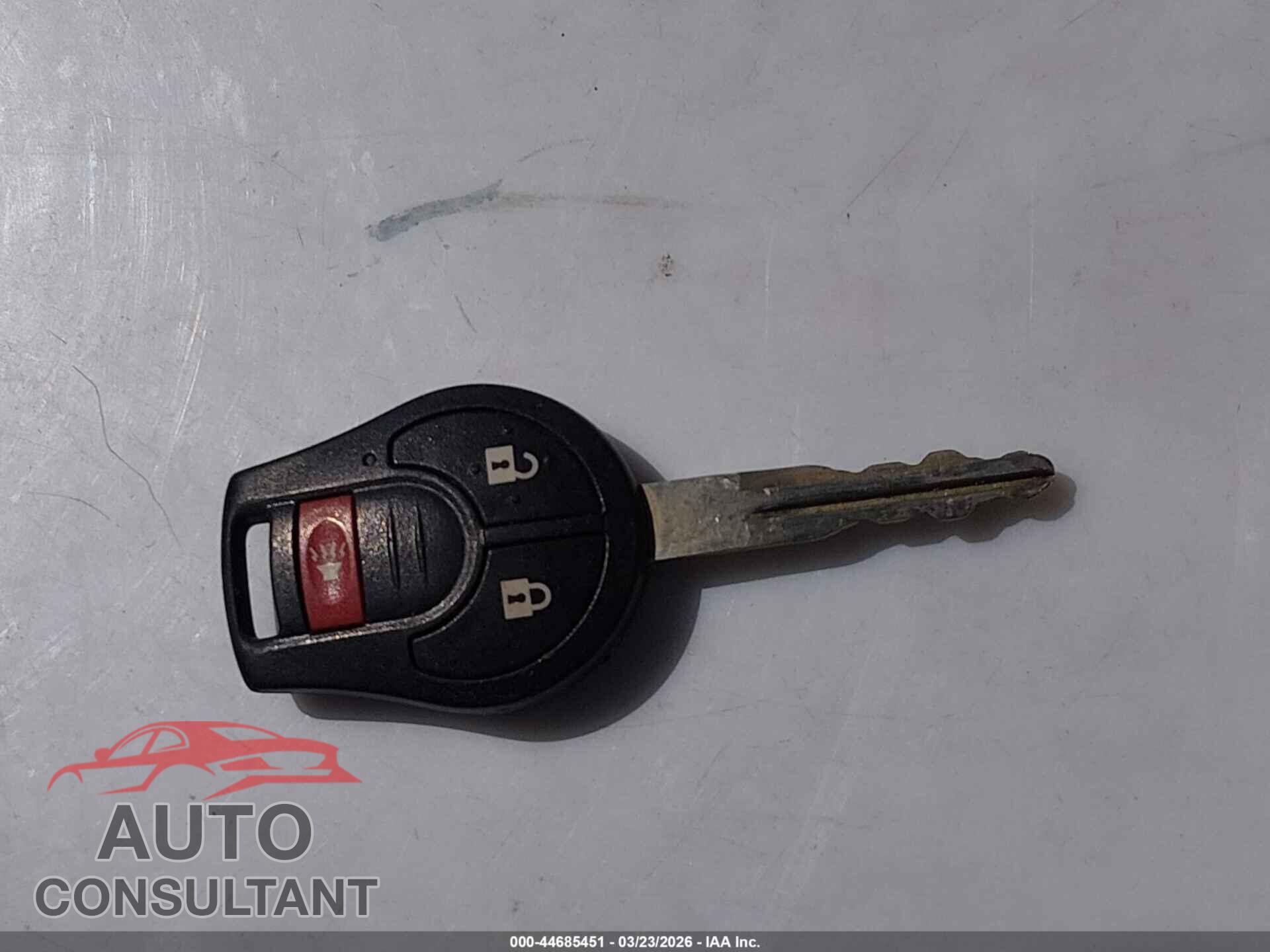 NISSAN VERSA NOTE 2017 - 3N1CE2CP1HL366408
