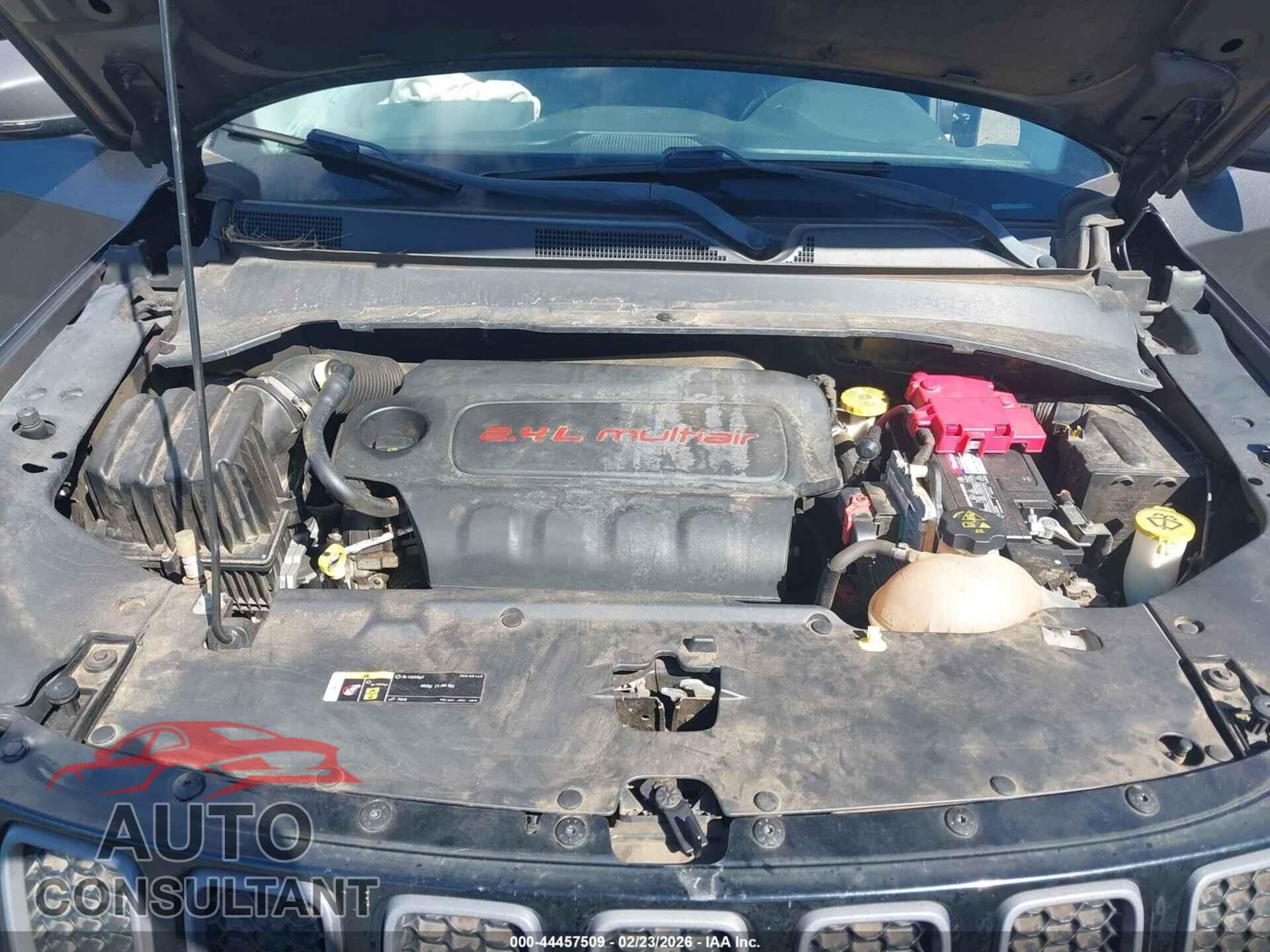 JEEP COMPASS 2019 - 3C4NJDDB4KT618255