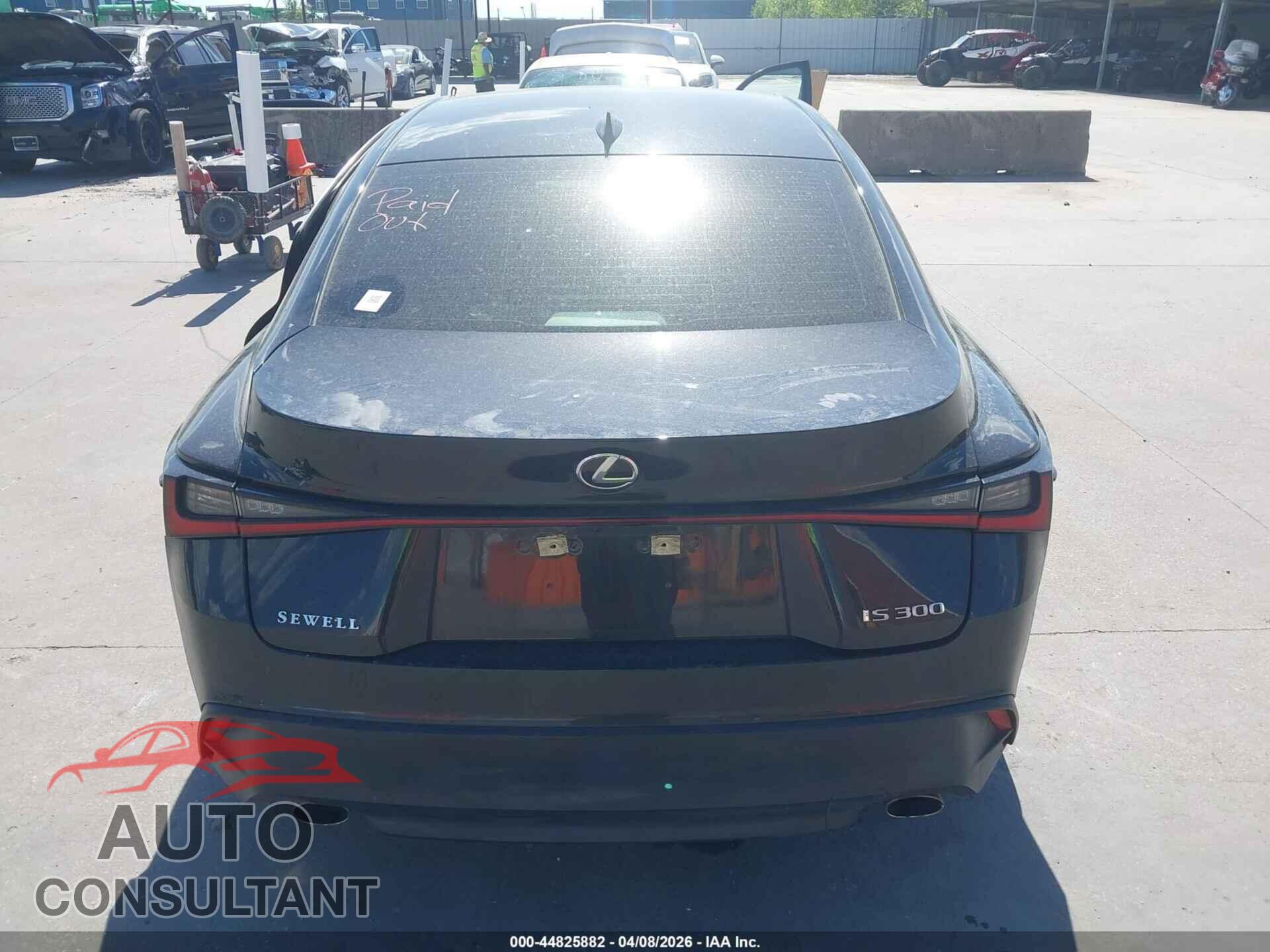 LEXUS IS 300 2023 - JTHCA1D20P5124261