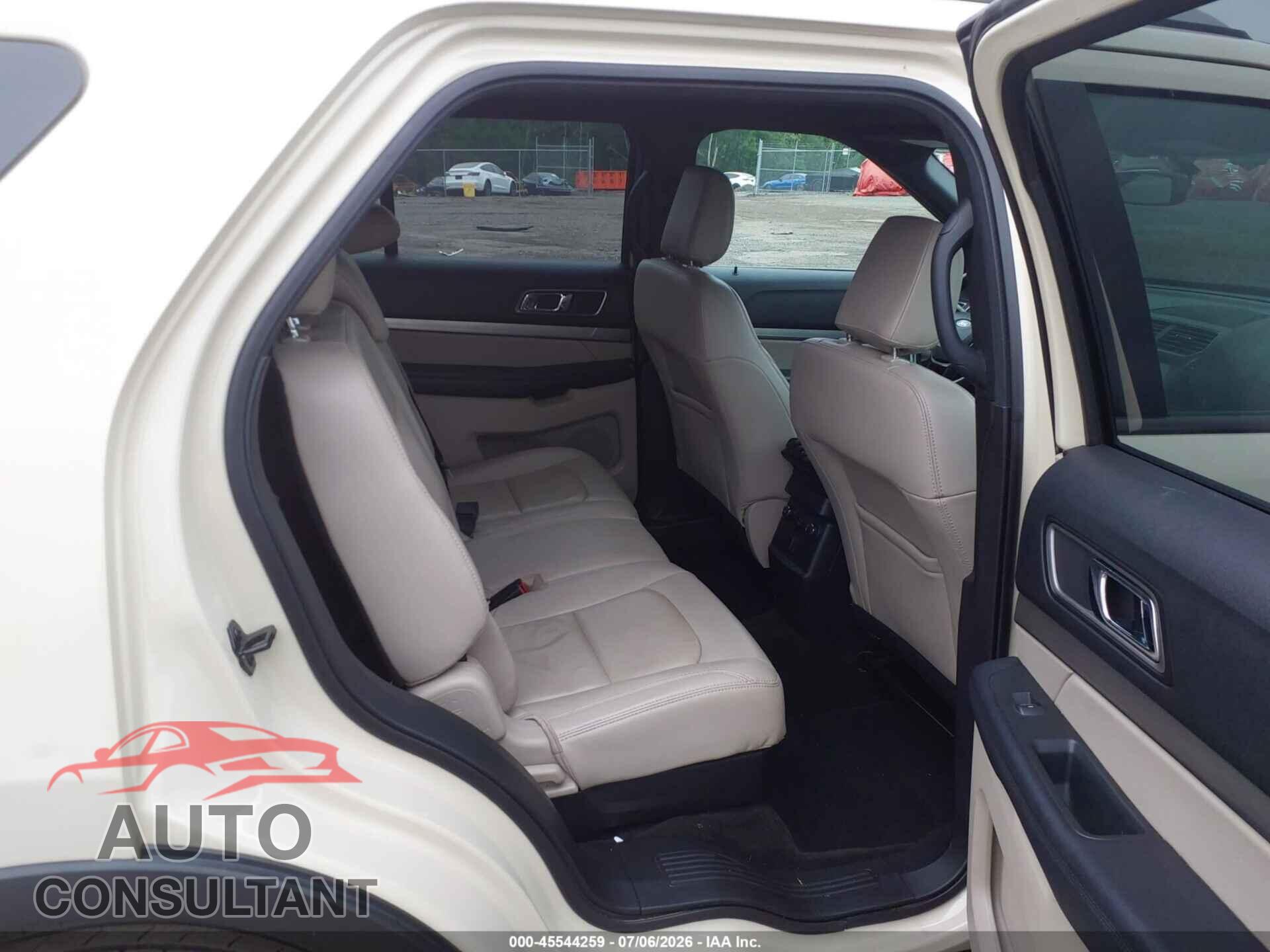 FORD EXPLORER 2018 - 1FM5K8D8XJGA33574